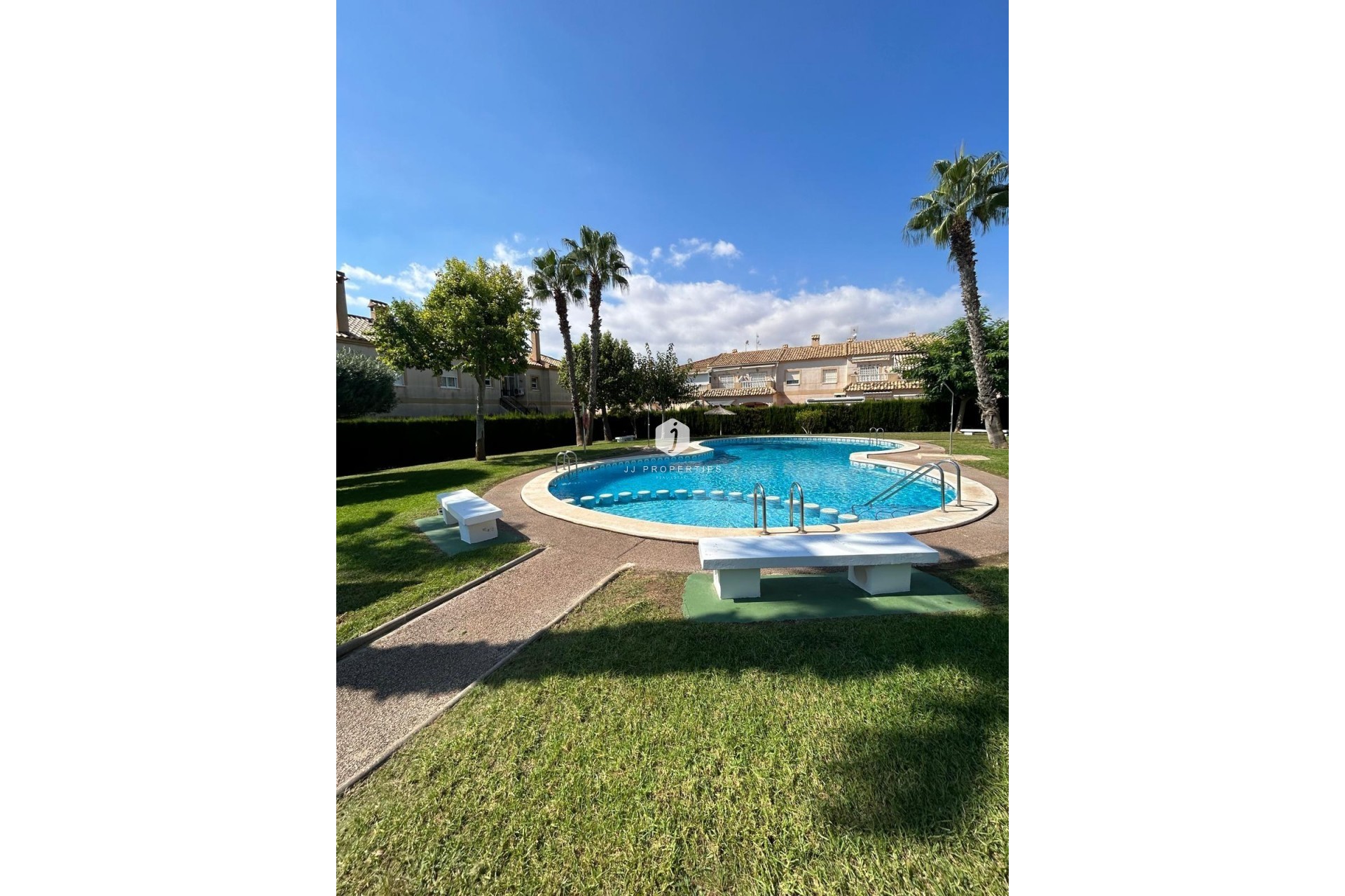 Aus zweiter Hand - Bungalow -
Torrevieja - aguas nuevas