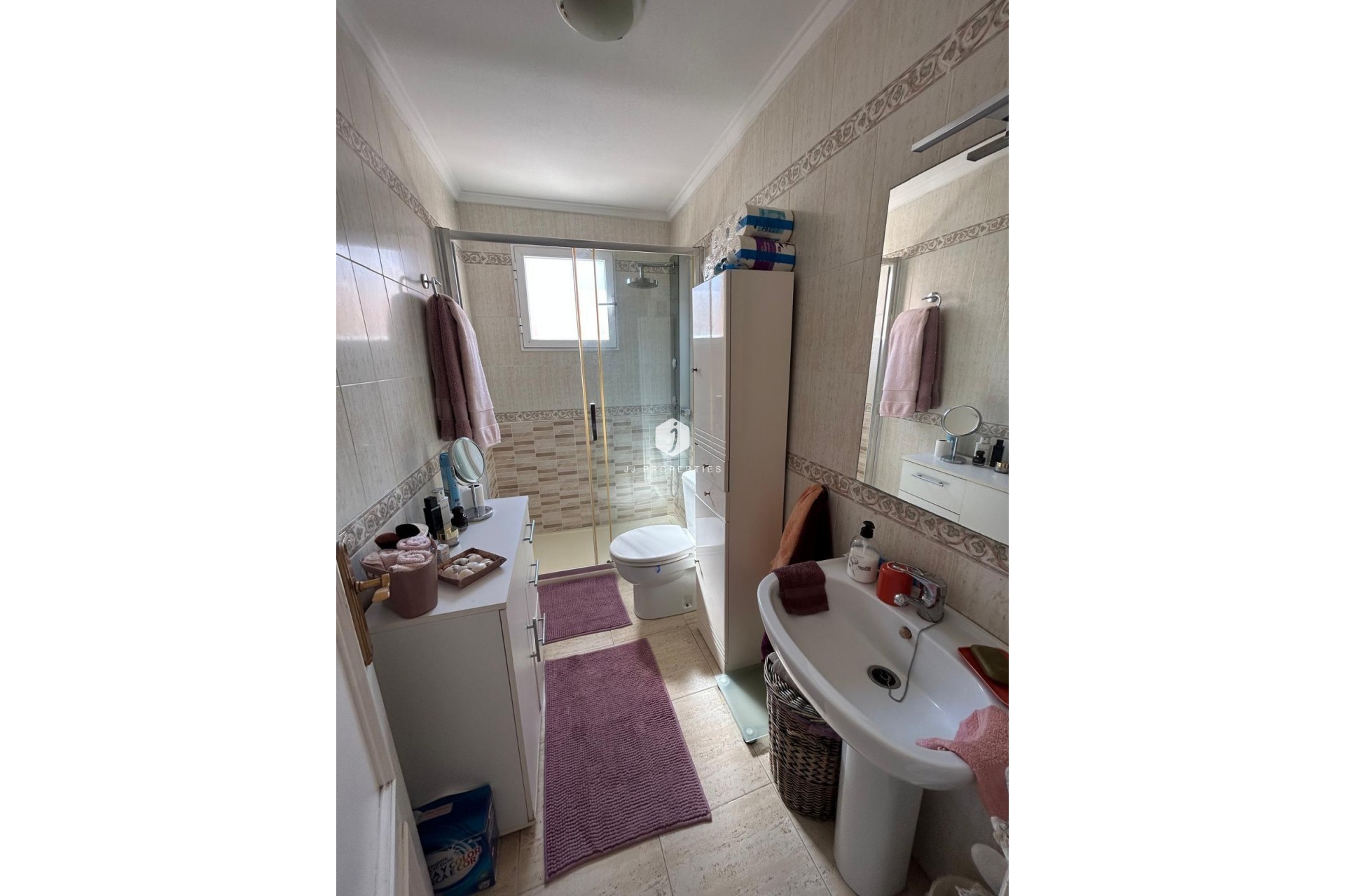 Aus zweiter Hand - Bungalow -
Torrevieja - aguas nuevas