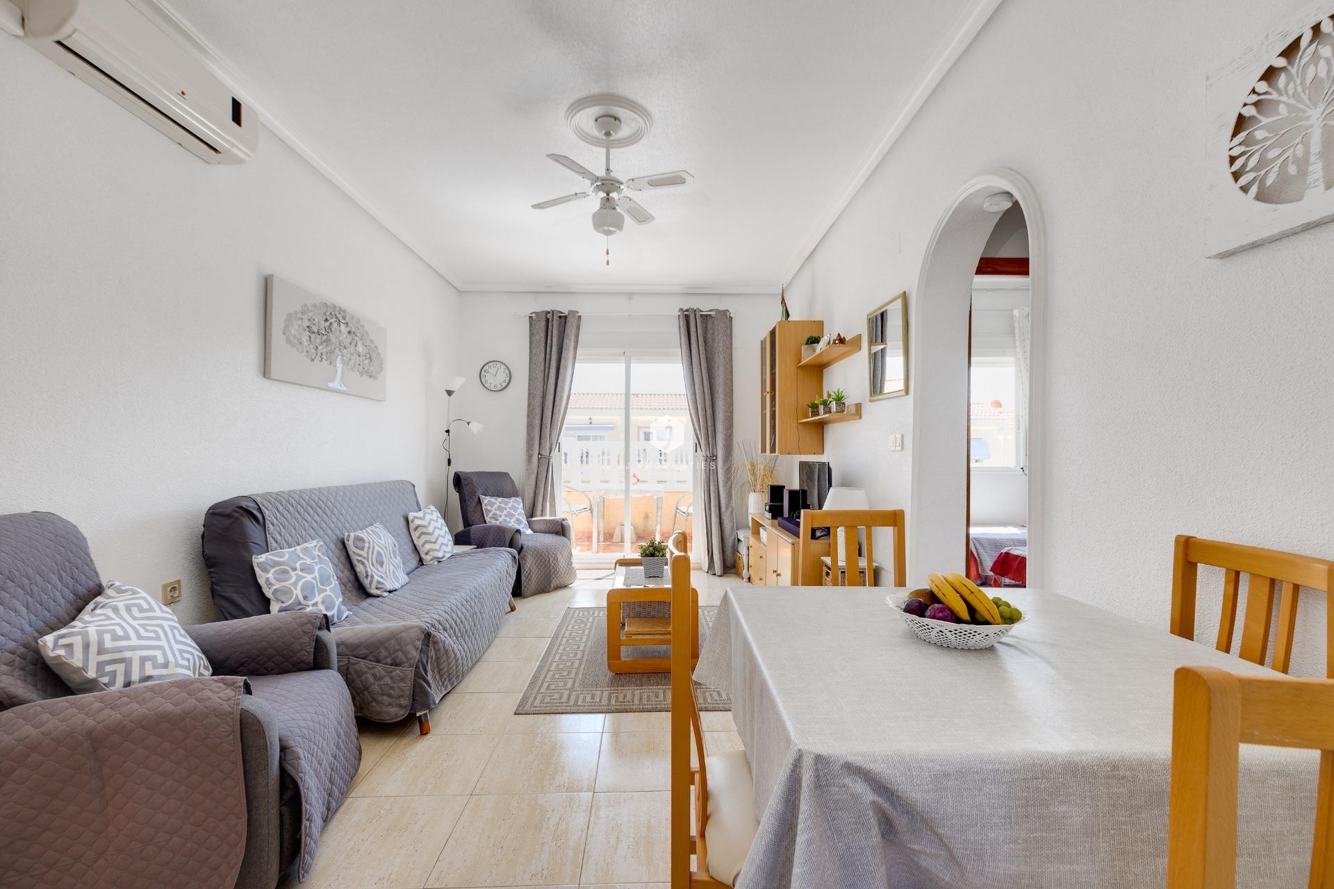 Aus zweiter Hand - Bungalow -
Torrevieja - aguas nuevas