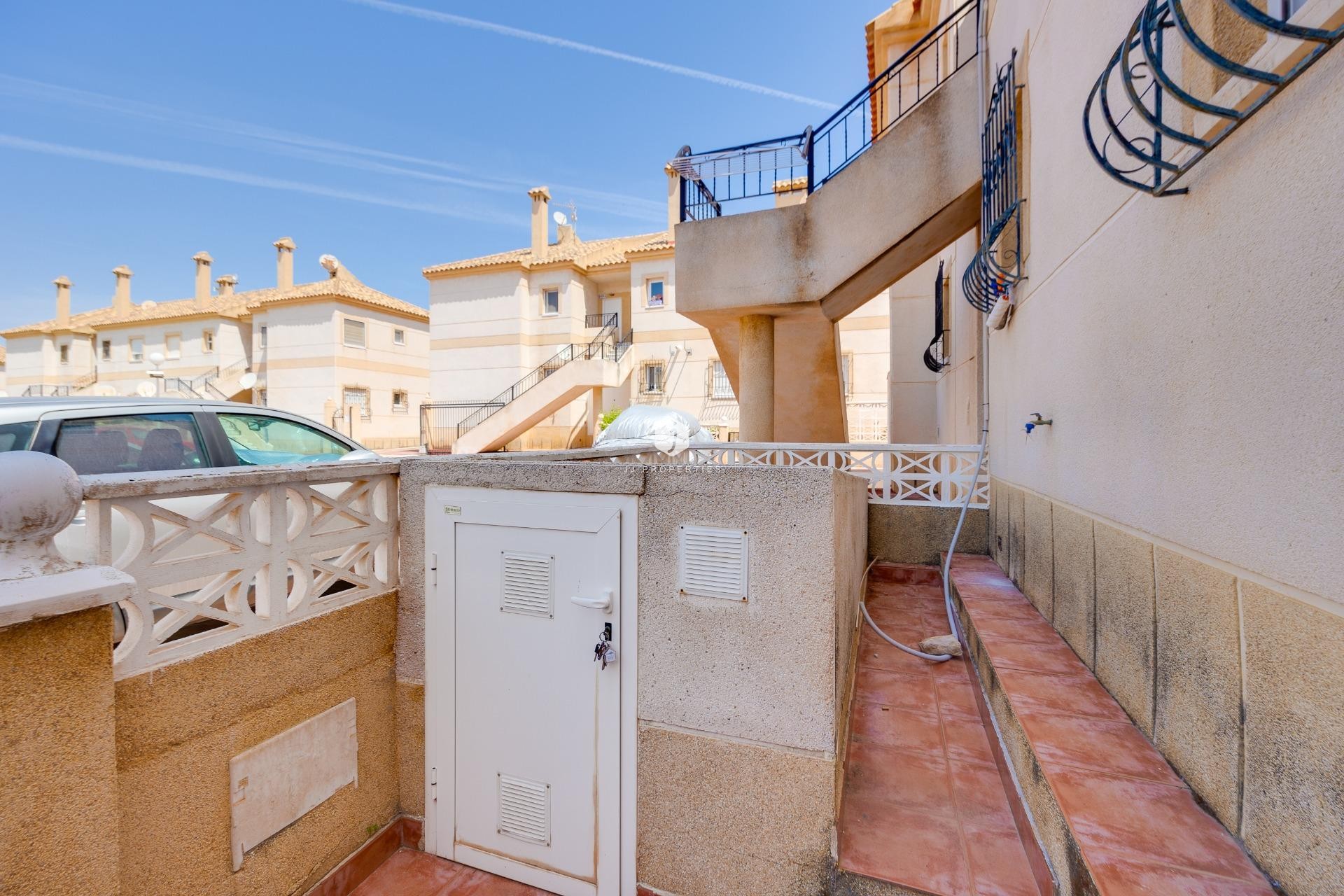 Aus zweiter Hand - Bungalow -
Torrevieja - aguas nuevas