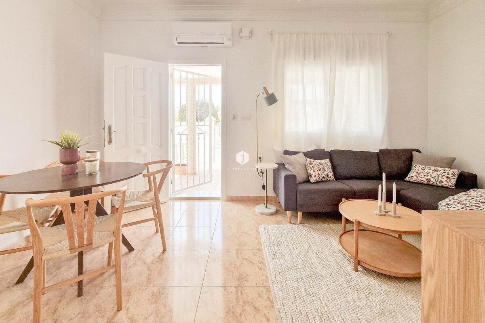 Aus zweiter Hand - Bungalow -
Torrevieja - Costa Blanca