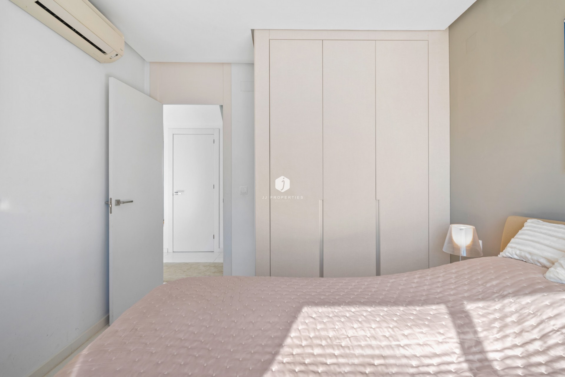 Aus zweiter Hand - Bungalow -
Torrevieja - Costa Blanca