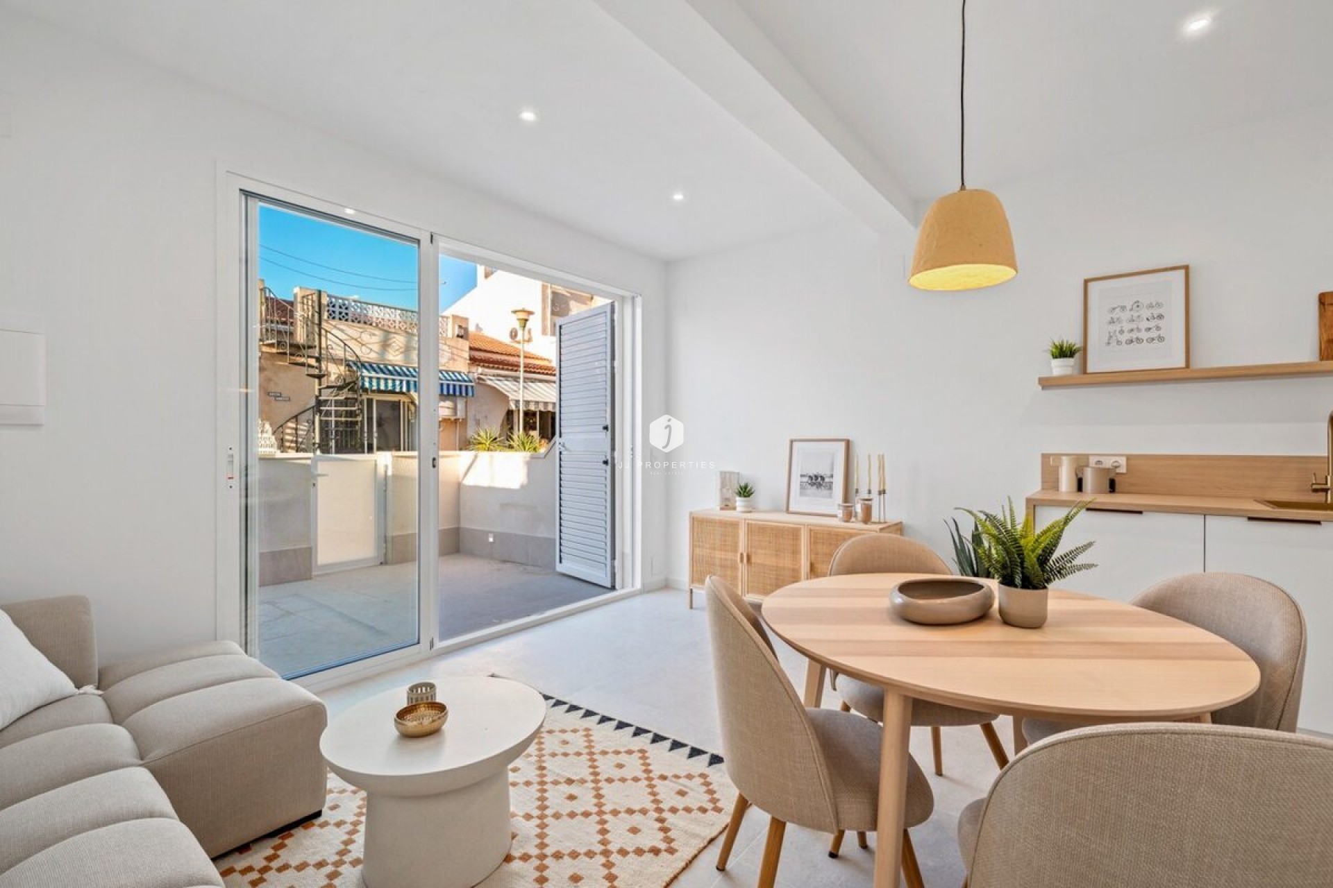 Aus zweiter Hand - Bungalow -
Torrevieja - Costa Blanca