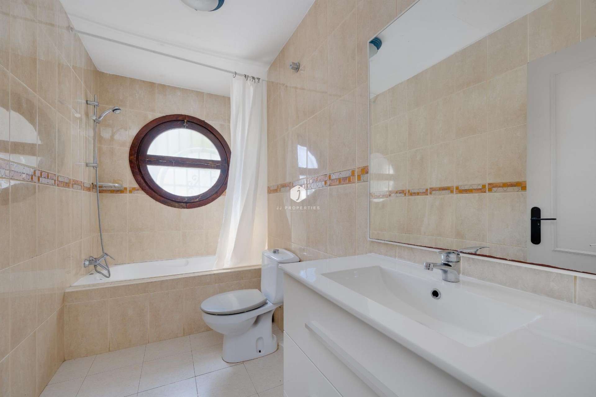Aus zweiter Hand - Bungalow -
Torrevieja - Costa Blanca