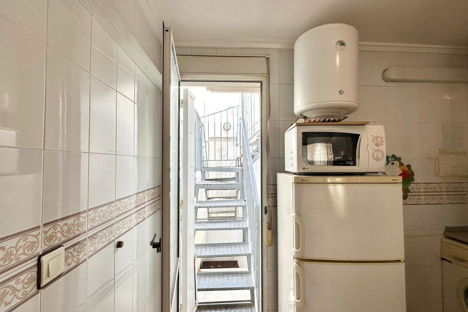 Aus zweiter Hand - Bungalow -
Torrevieja - El Limonar