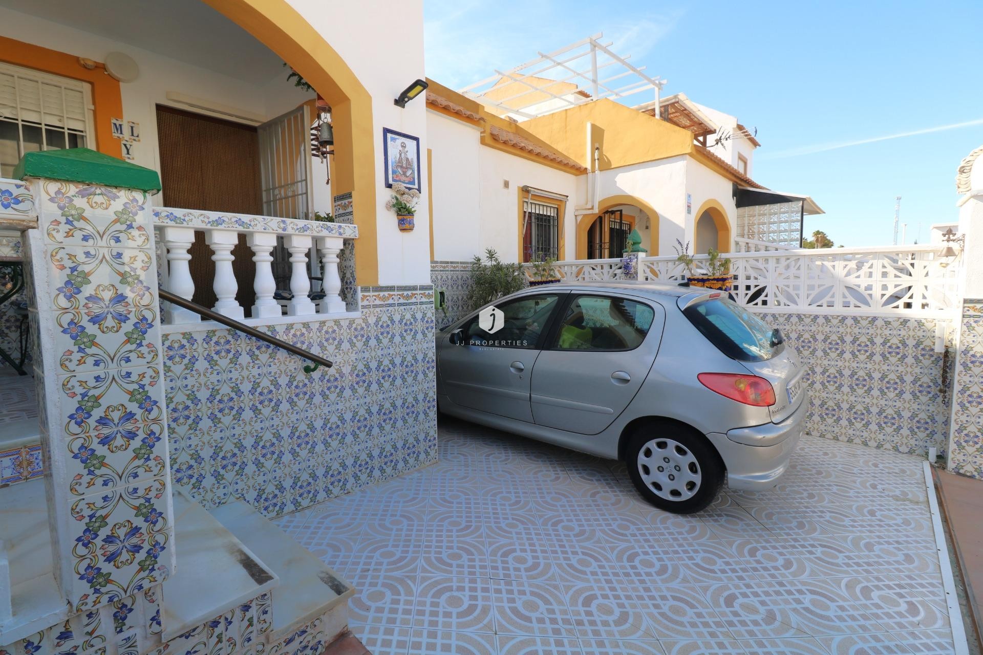 Aus zweiter Hand - Bungalow -
Torrevieja - El Limonar