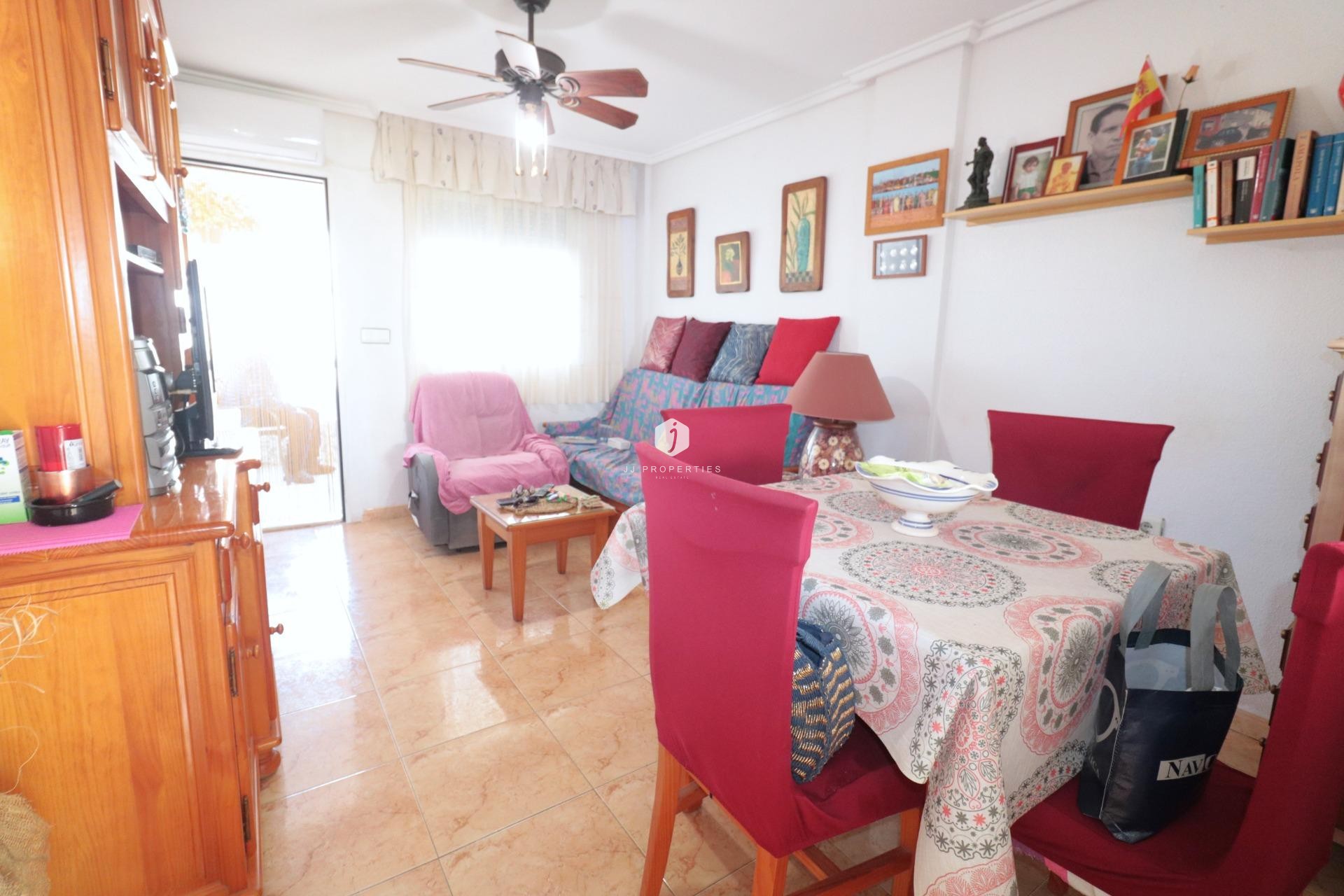 Aus zweiter Hand - Bungalow -
Torrevieja - El Limonar