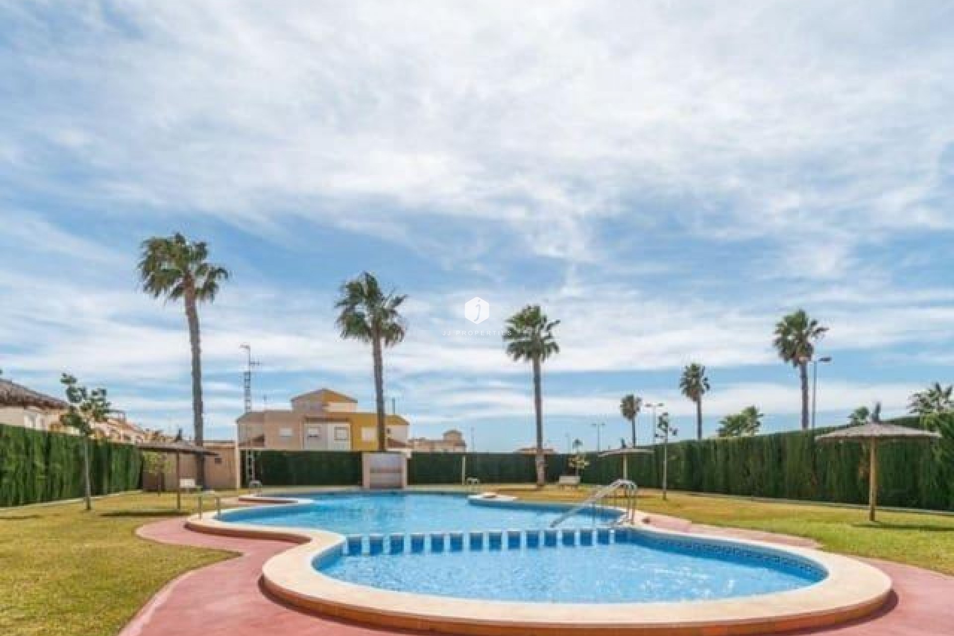 Aus zweiter Hand - Bungalow -
Torrevieja - El Limonar
