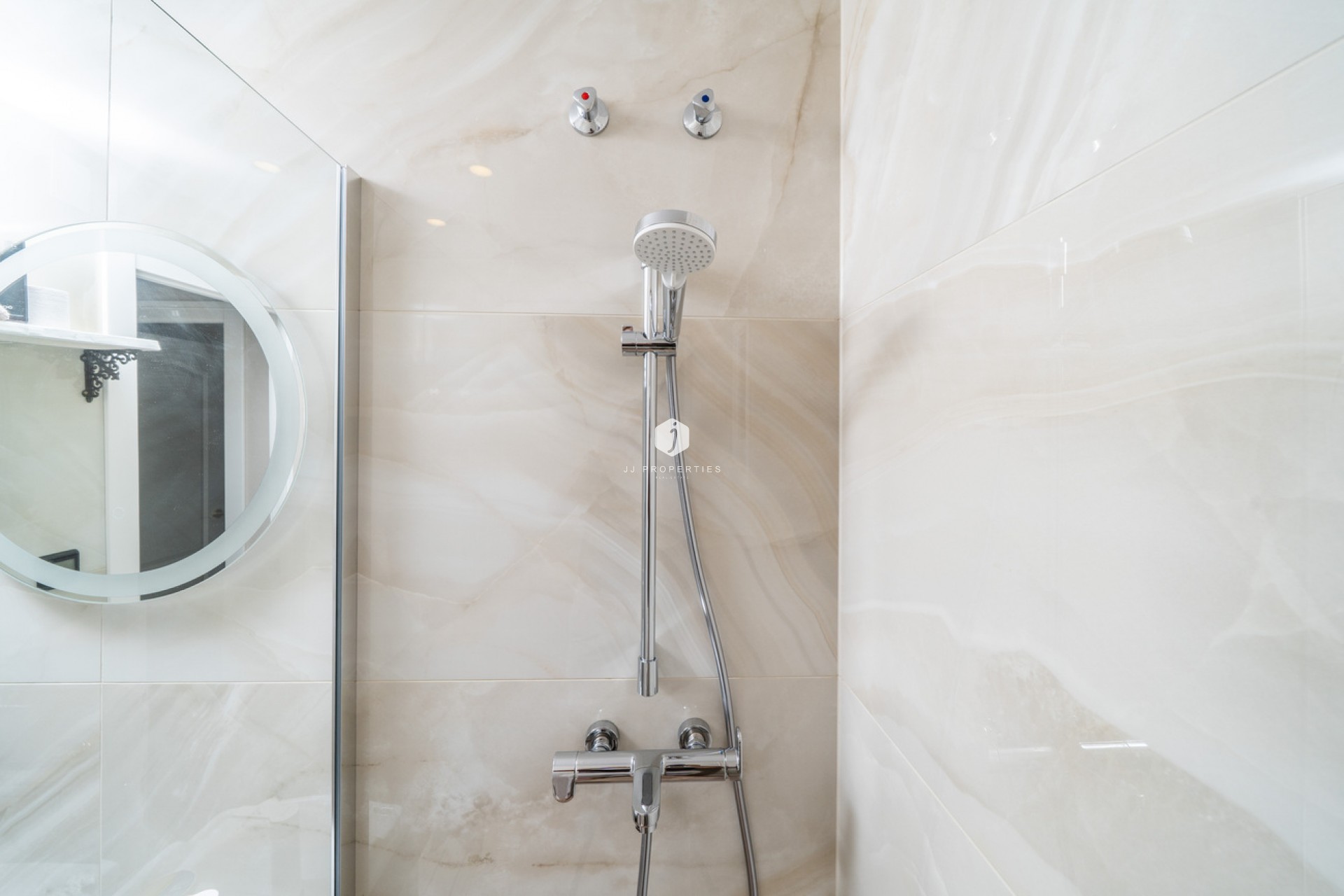 Aus zweiter Hand - Bungalow -
Torrevieja - La Mata