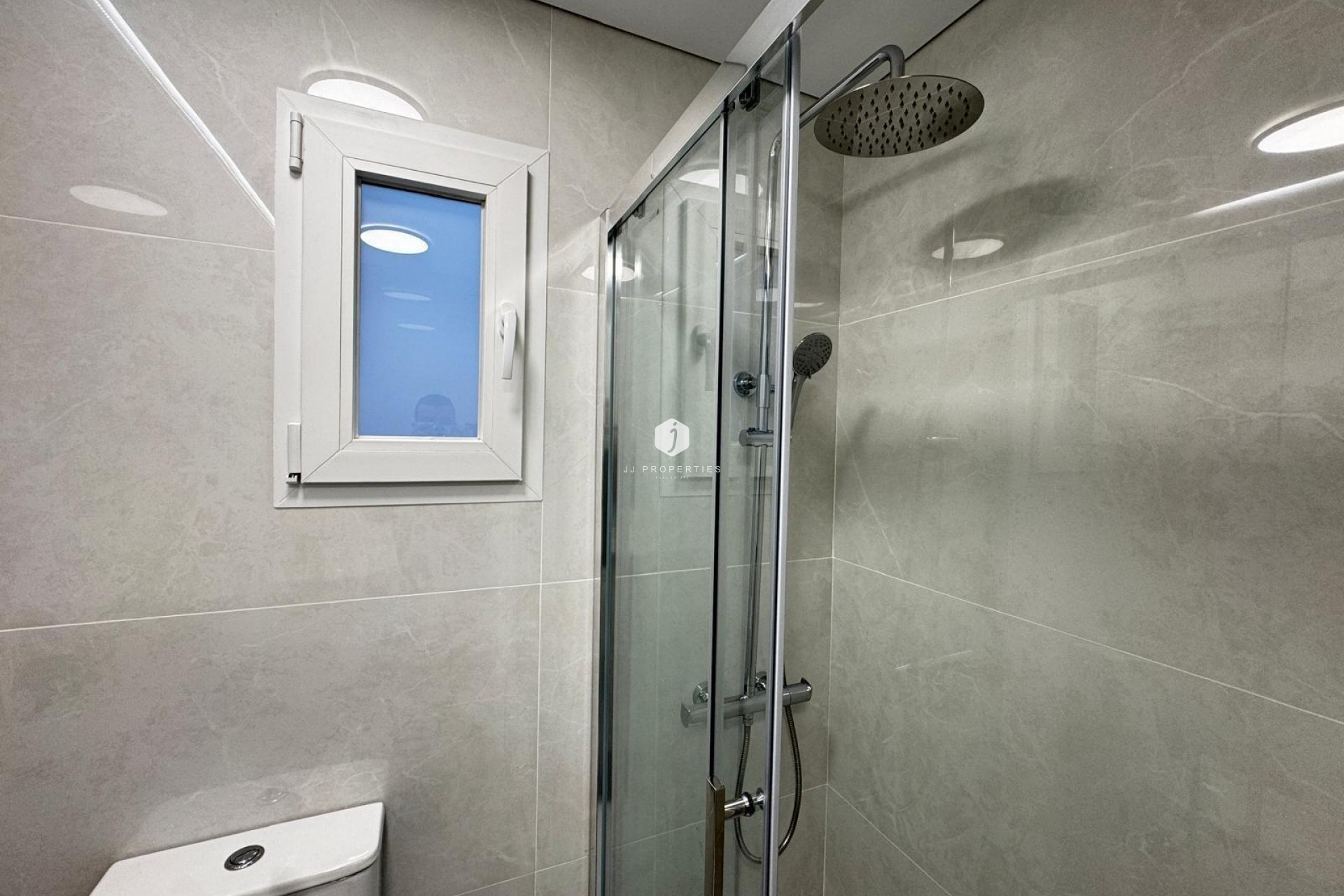 Aus zweiter Hand - Bungalow -
Torrevieja - La Siesta - El Salado - Torreta