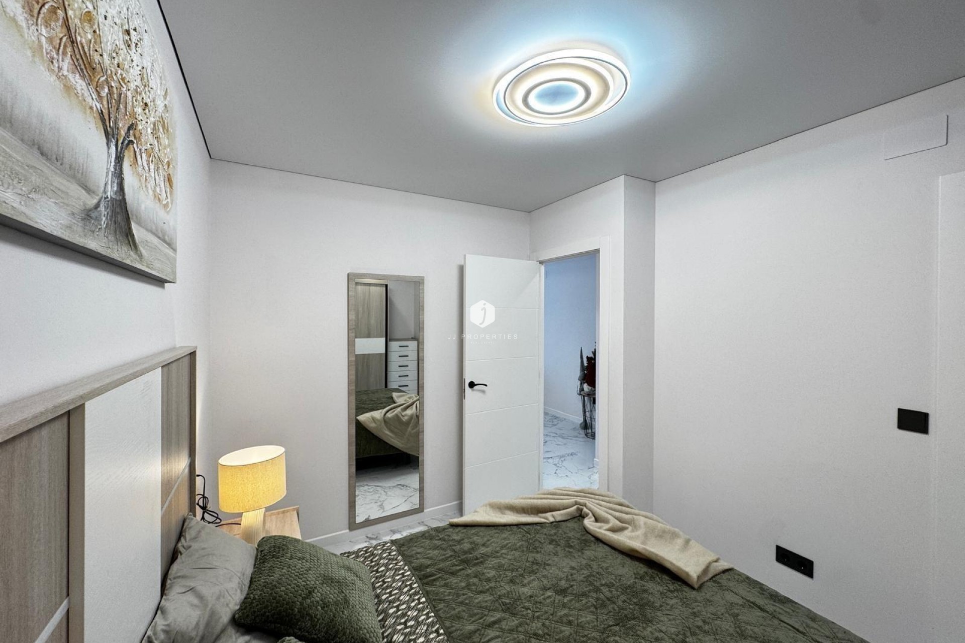 Aus zweiter Hand - Bungalow -
Torrevieja - La Siesta - El Salado - Torreta