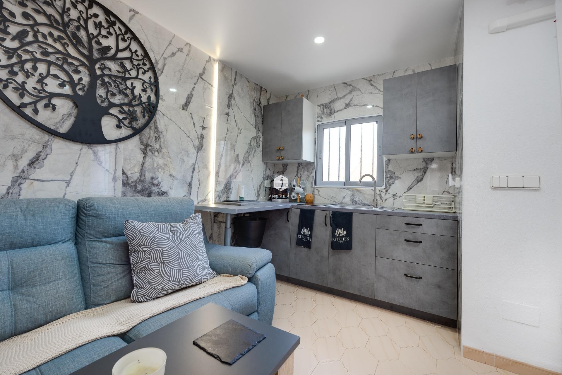 Aus zweiter Hand - Bungalow -
Torrevieja - La Siesta - El Salado - Torreta