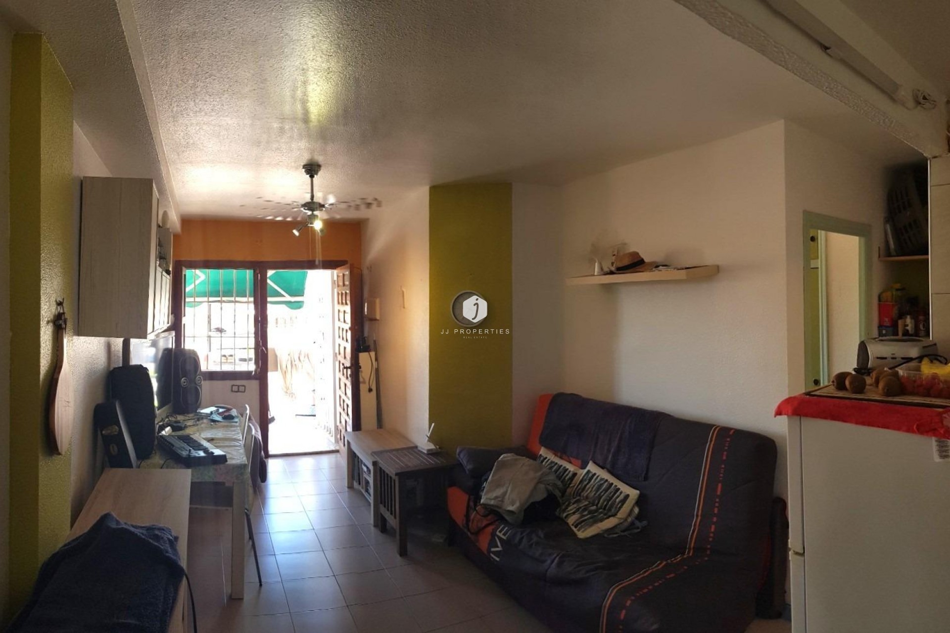 Aus zweiter Hand - Bungalow -
Torrevieja - La siesta