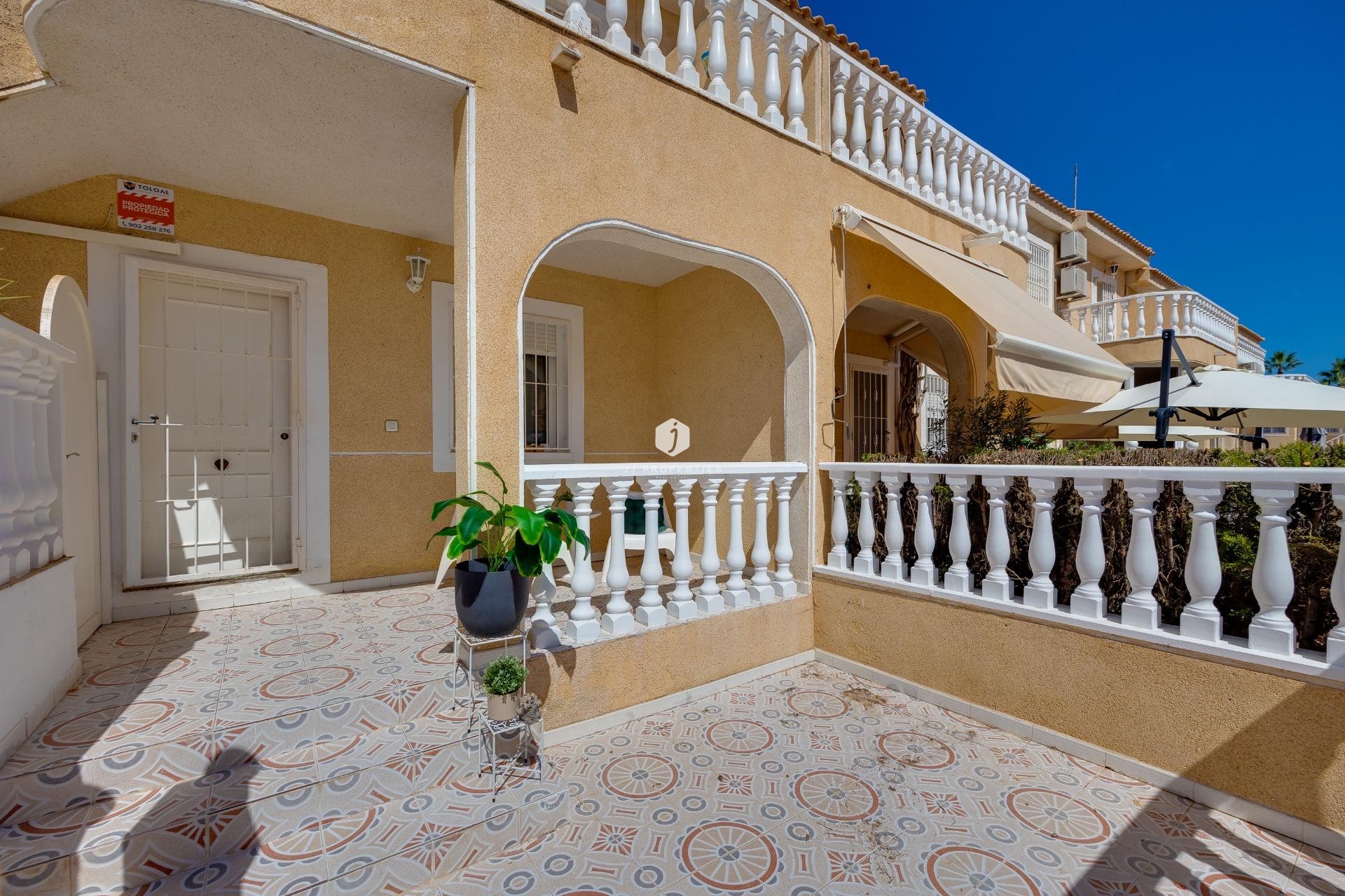 Aus zweiter Hand - Bungalow -
Torrevieja - Los Frutales