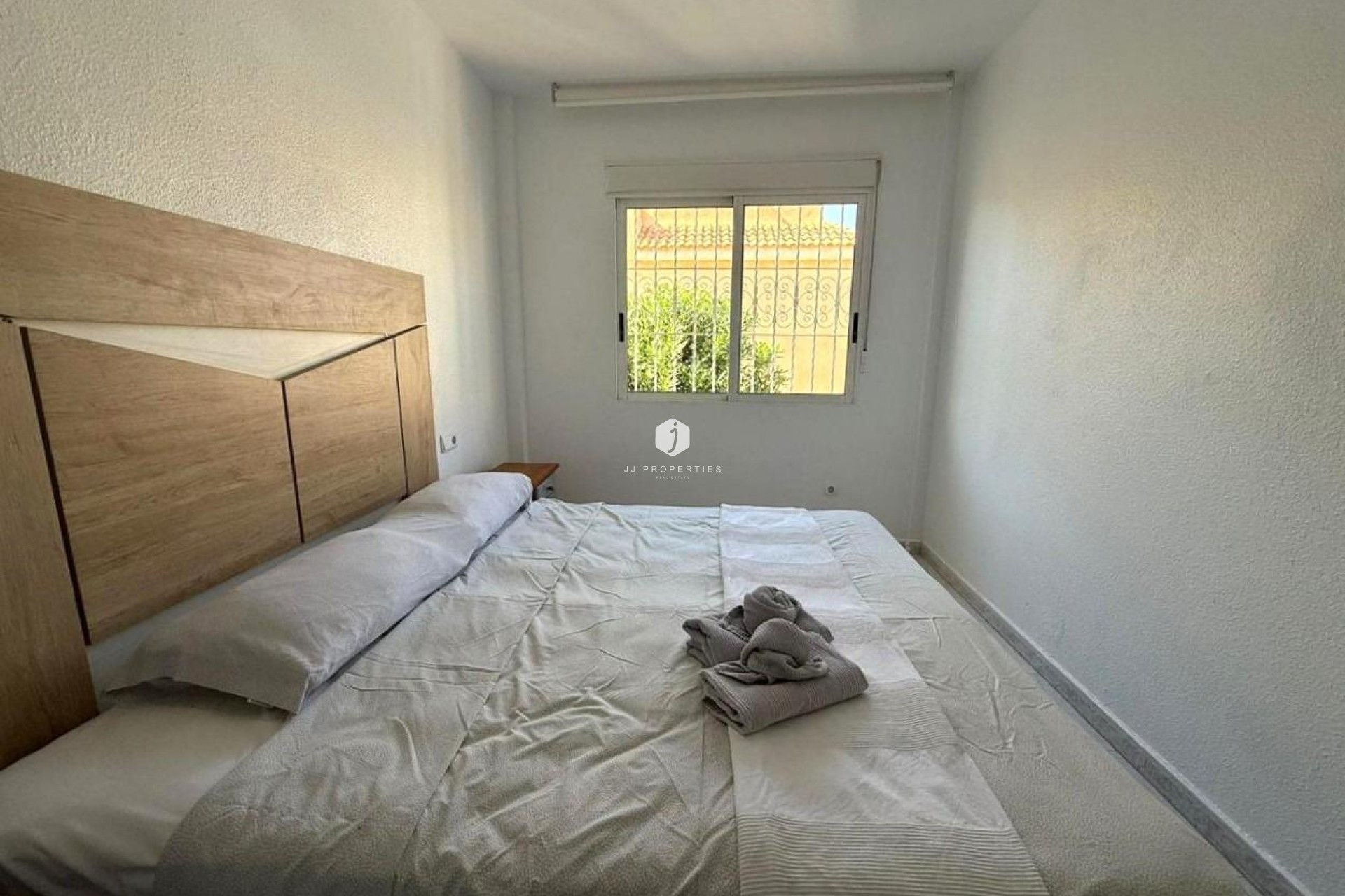 Aus zweiter Hand - Bungalow -
Torrevieja - Los Frutales