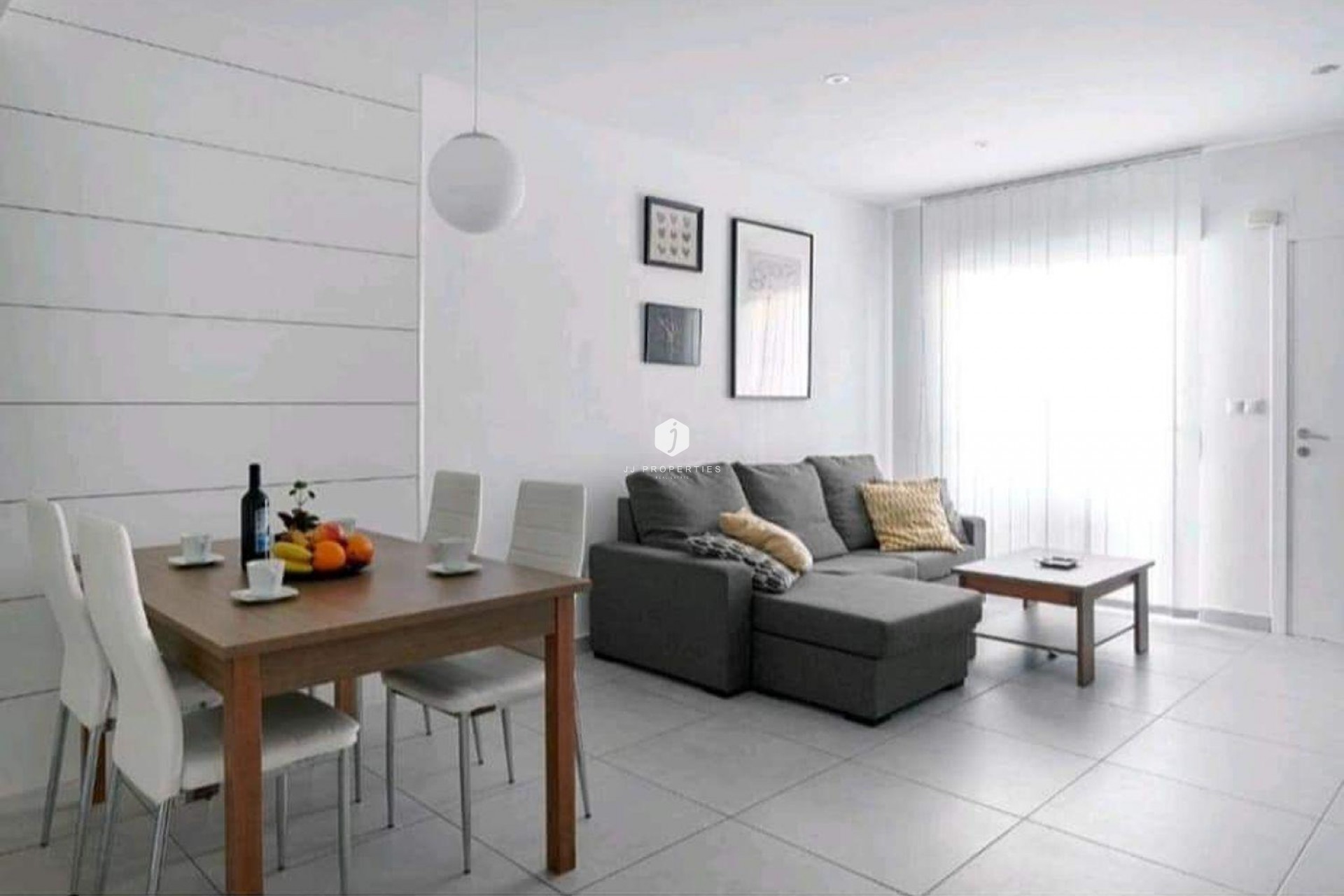 Aus zweiter Hand - Bungalow -
Torrevieja - Parque Acuático - Sector 25