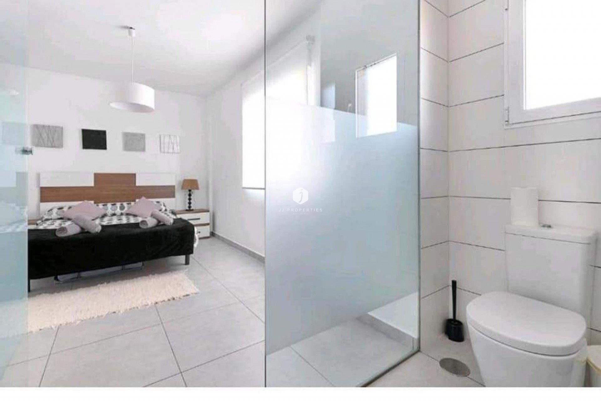 Aus zweiter Hand - Bungalow -
Torrevieja - Parque Acuático - Sector 25