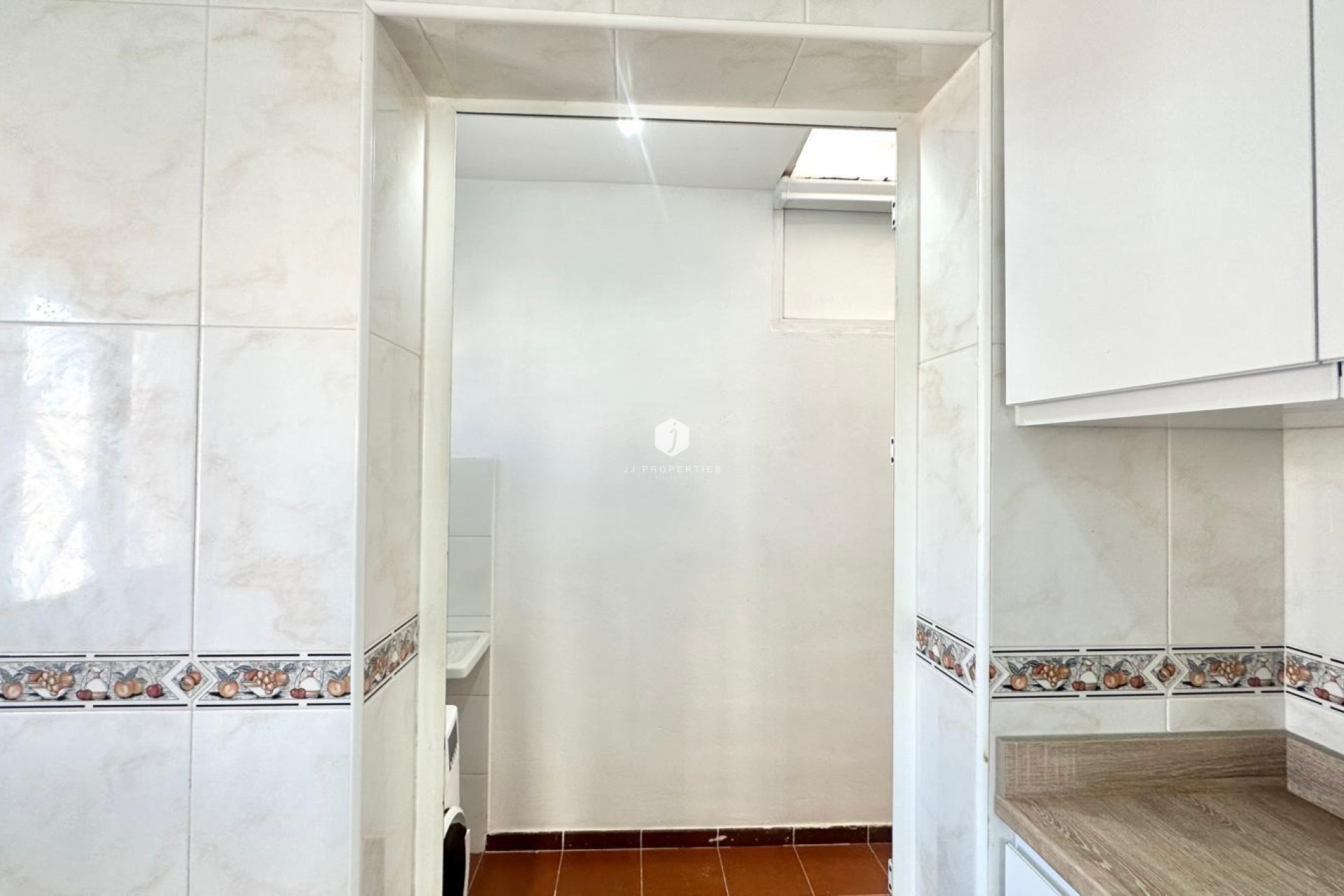 Aus zweiter Hand - Bungalow -
Torrevieja - Playa de los Locos