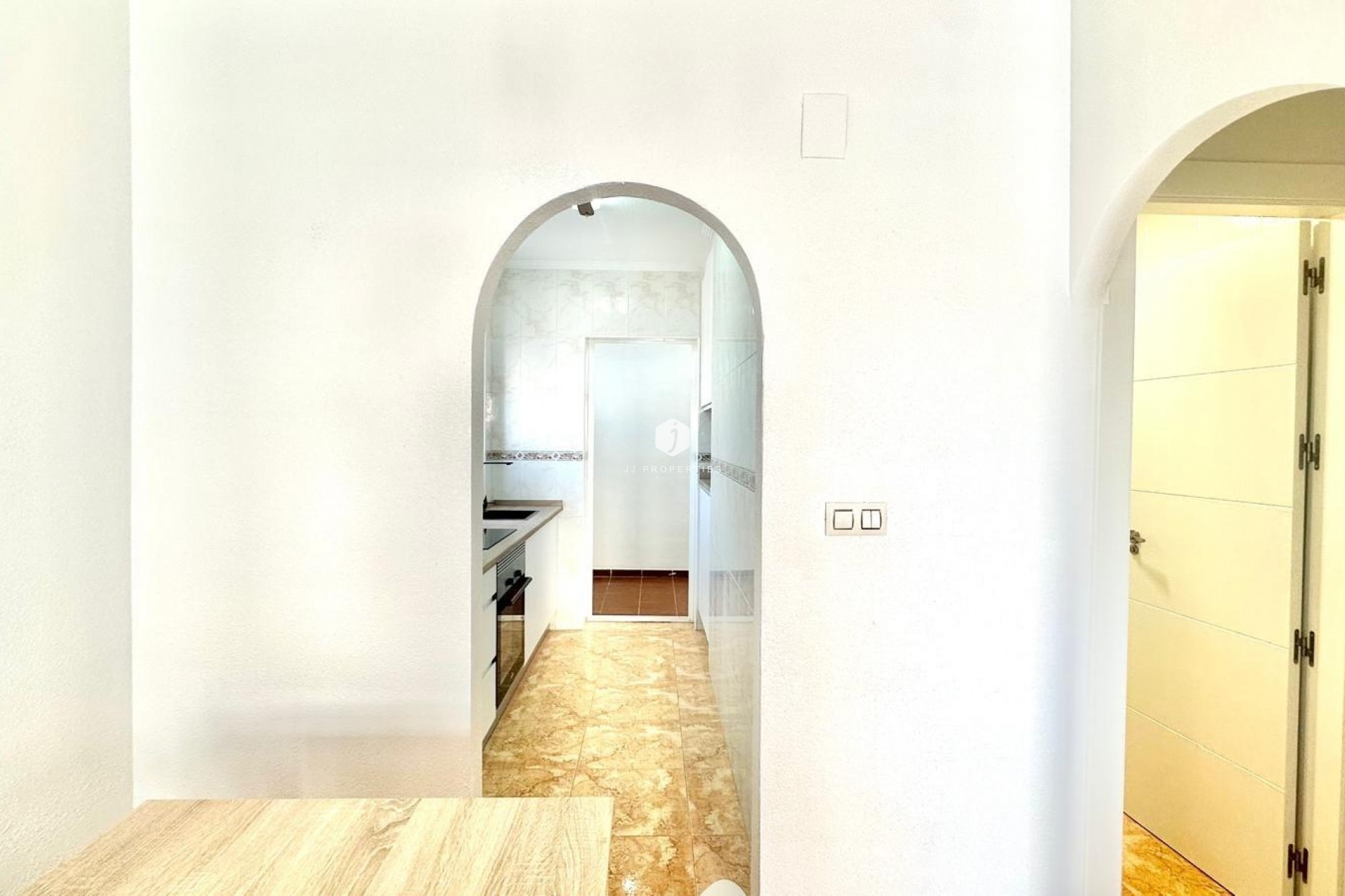 Aus zweiter Hand - Bungalow -
Torrevieja - Playa de los Locos