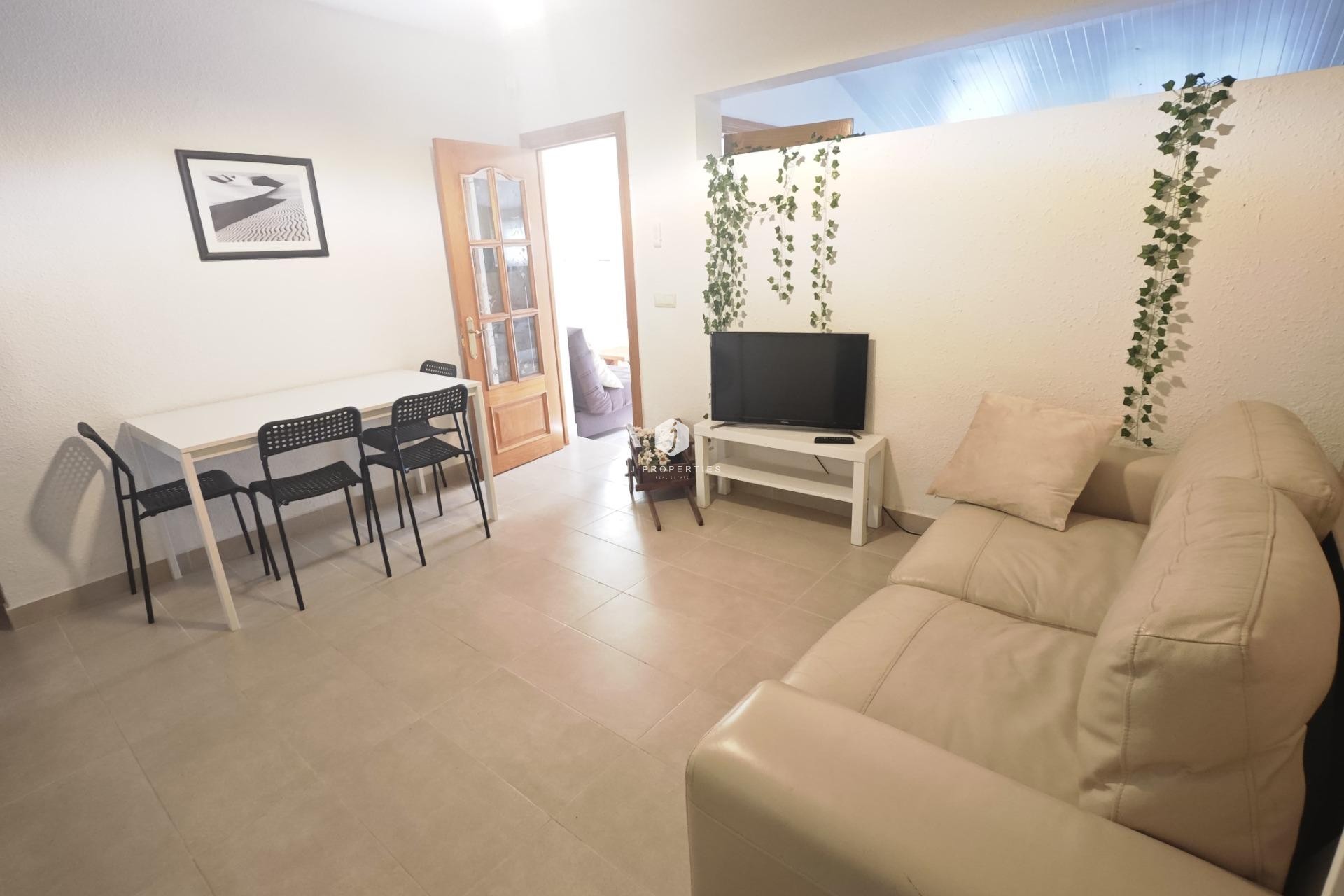 Aus zweiter Hand - Bungalow -
Torrevieja - Playa del Cura
