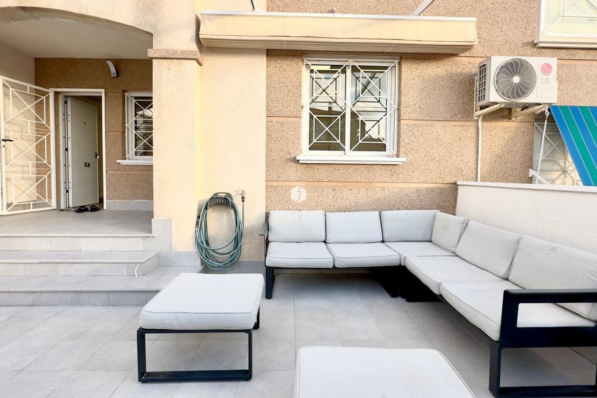 Aus zweiter Hand - Bungalow -
Torrevieja - Torreblanca