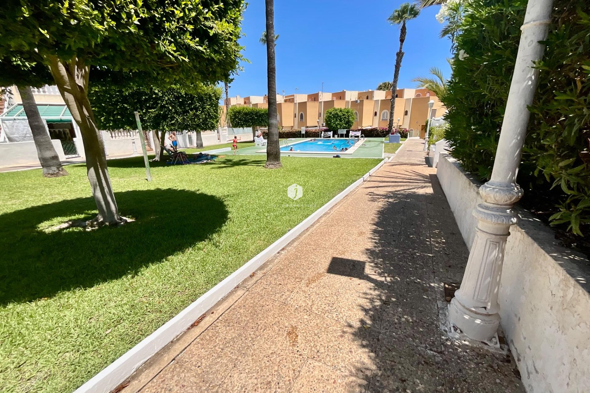Aus zweiter Hand - Bungalow -
Torrevieja - Torreblanca