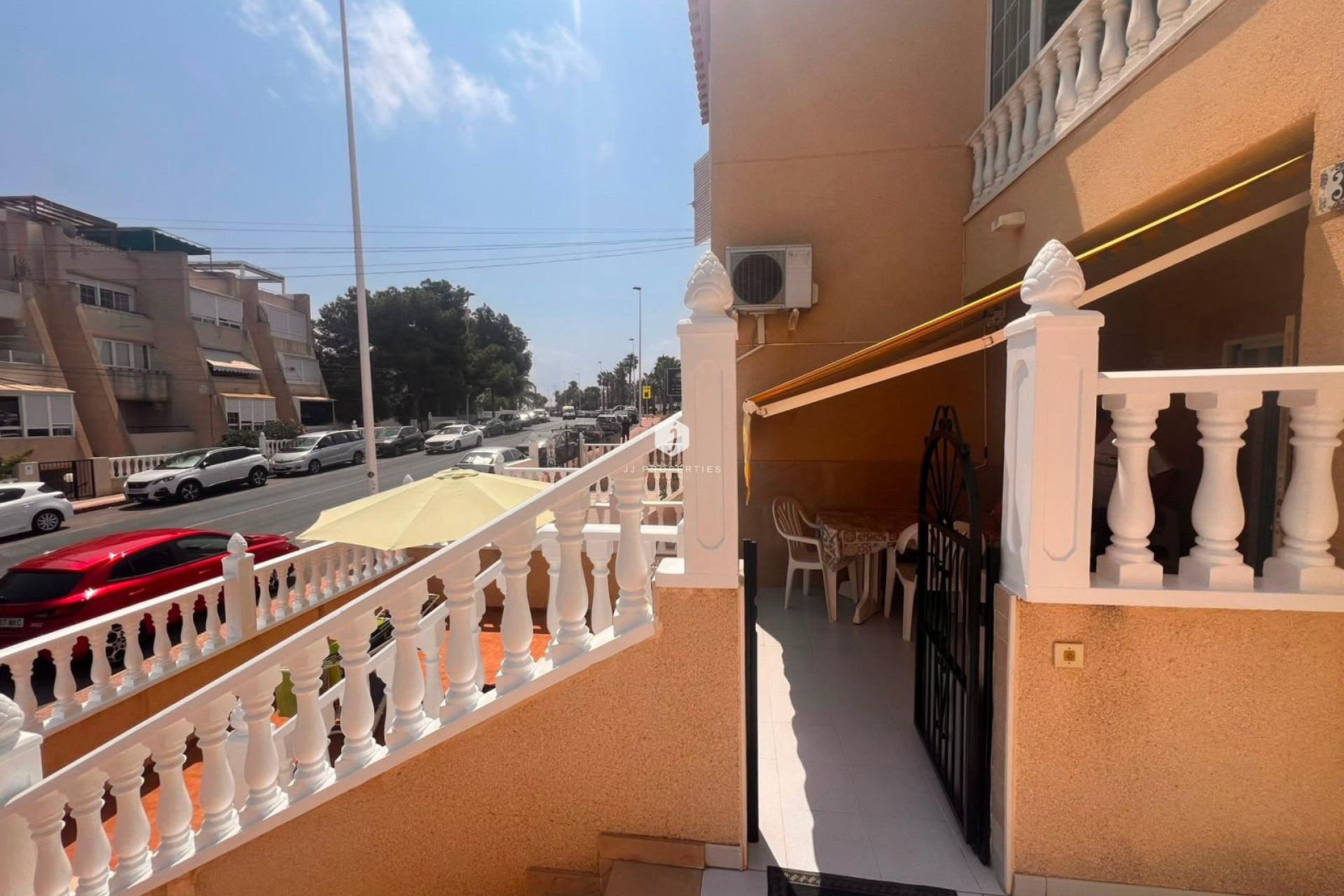 Aus zweiter Hand - Bungalow -
Torrevieja - Torrejón