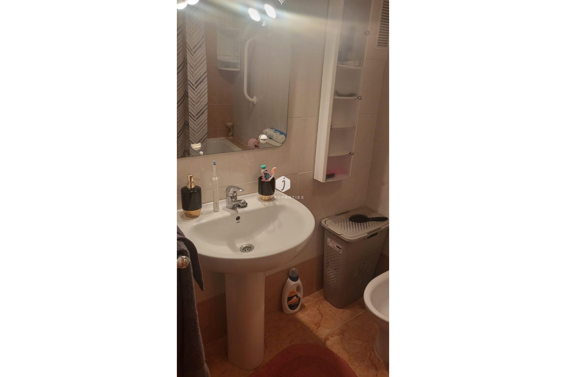 Aus zweiter Hand - Bungalow -
Torrevieja - Torretas