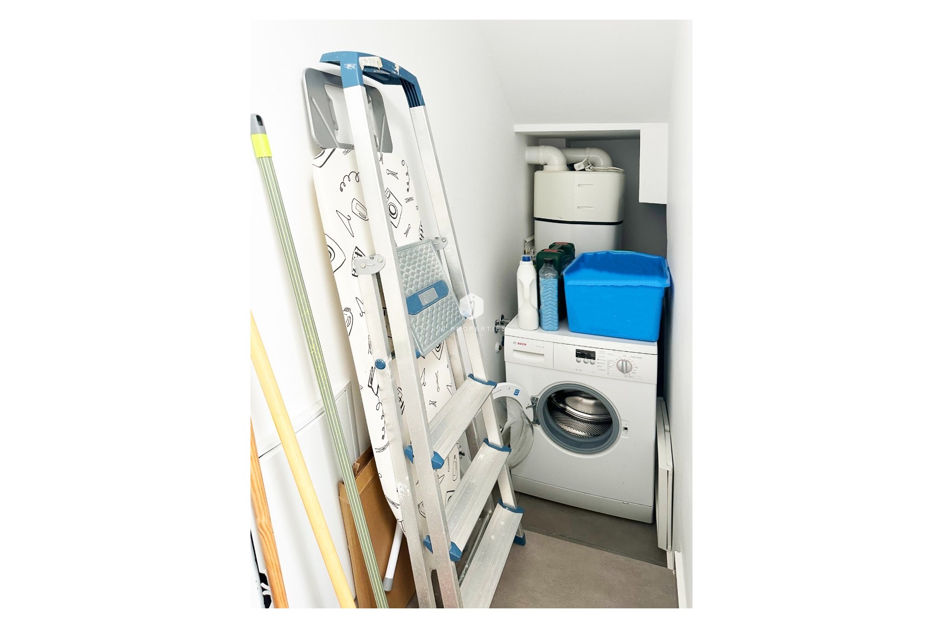 Aus zweiter Hand - Chalet -
Algorfa - Inland