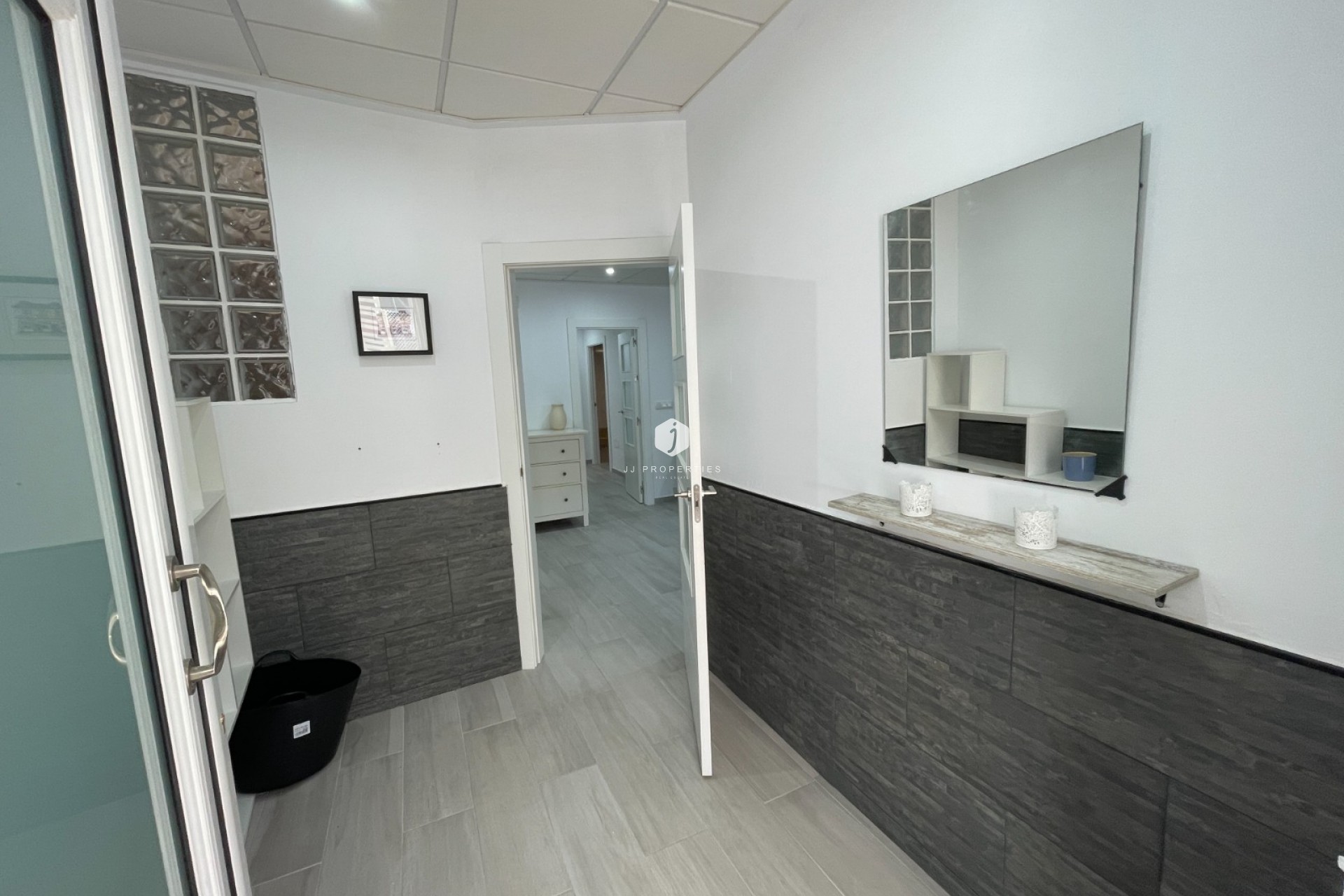 Aus zweiter Hand - Chalet -
Algorfa - Inland