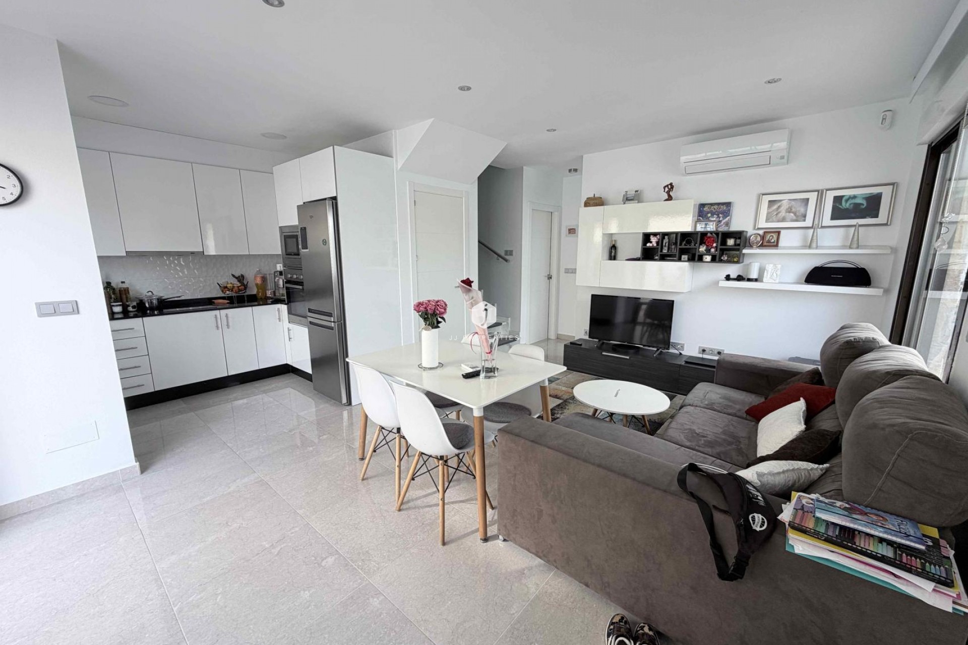 Aus zweiter Hand - Chalet -
Cabo Roig - Costa Blanca