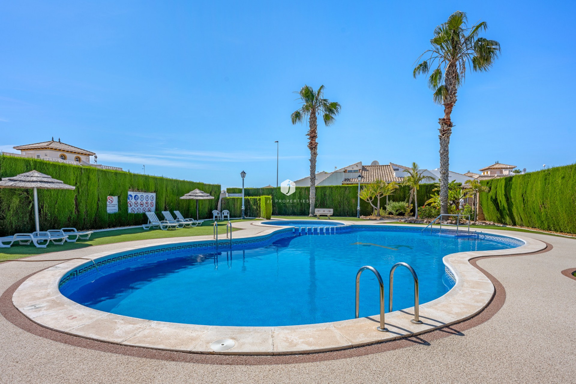 Aus zweiter Hand - Chalet -
Cabo Roig - Costa Blanca