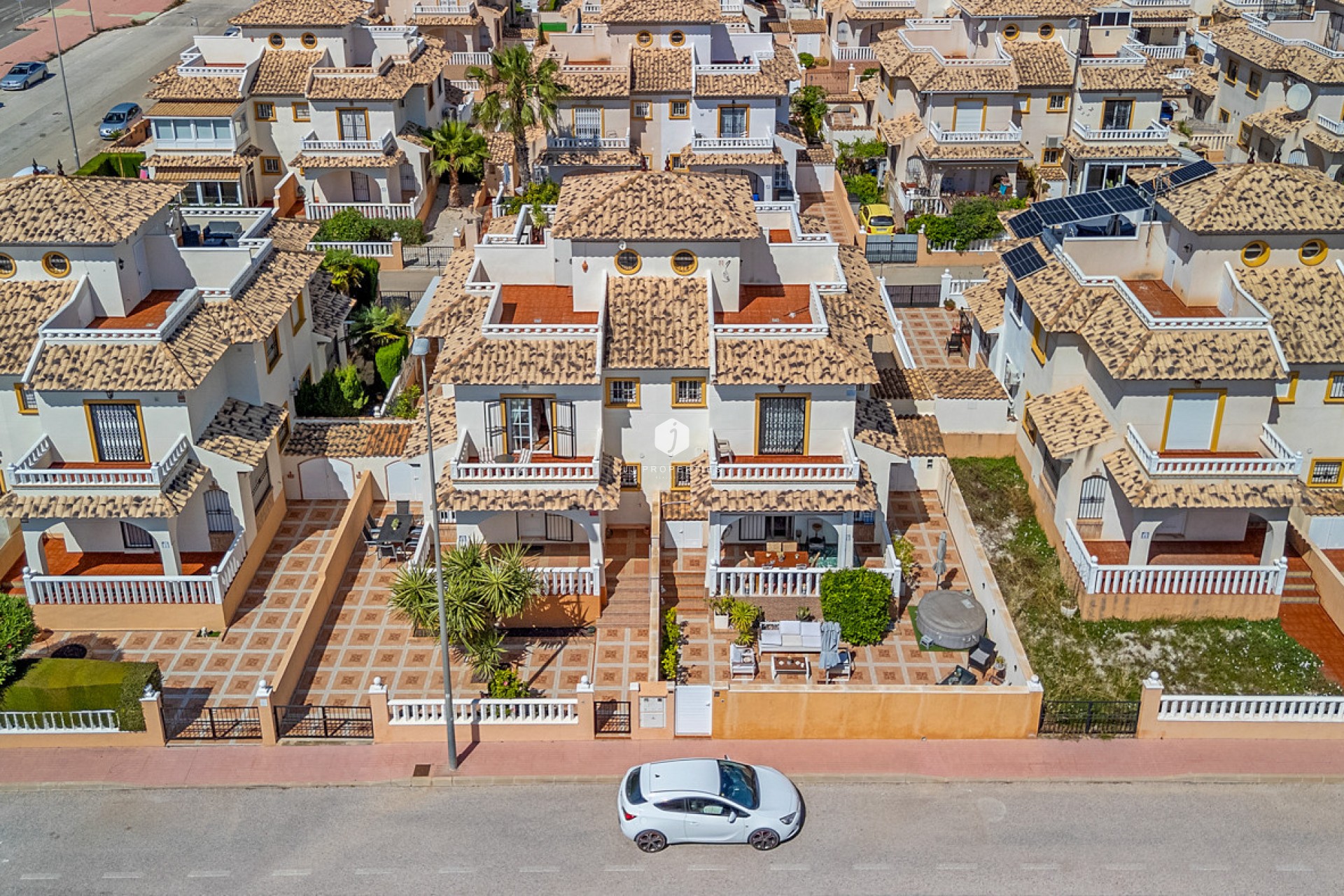 Aus zweiter Hand - Chalet -
Cabo Roig - Costa Blanca
