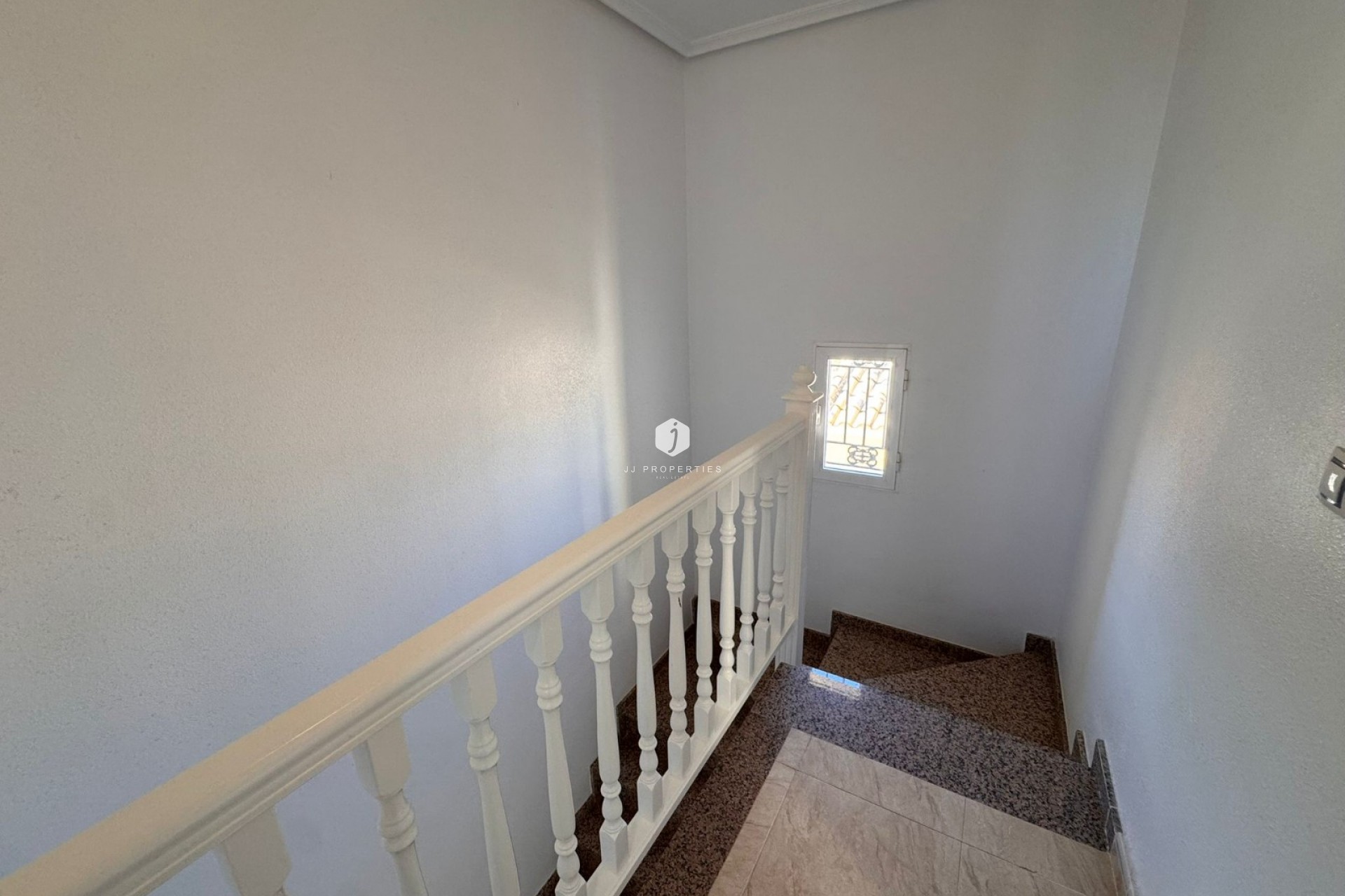 Aus zweiter Hand - Chalet -
Campoamor - Costa Blanca