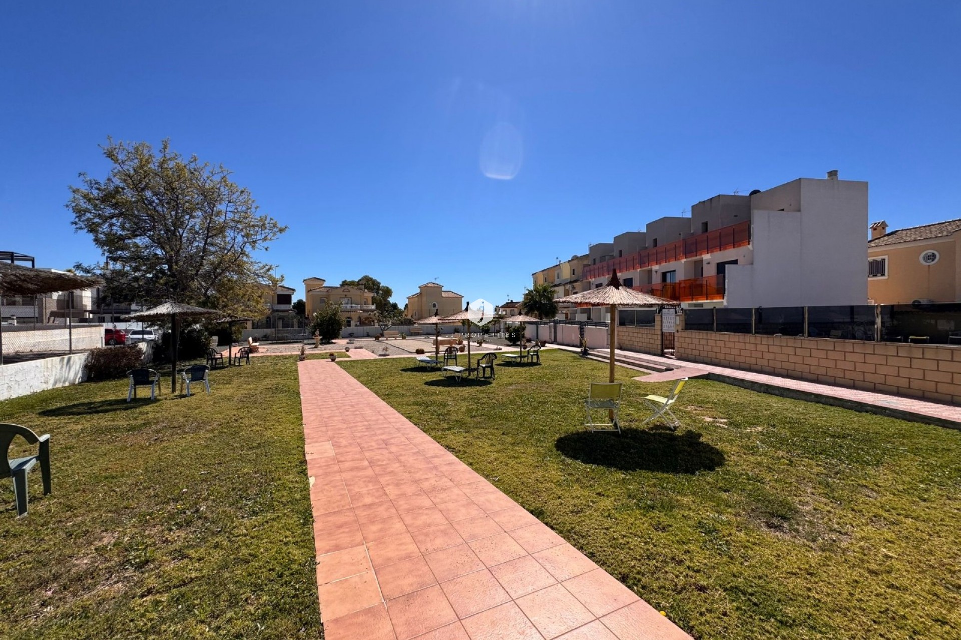 Aus zweiter Hand - Chalet -
Campoamor - Costa Blanca