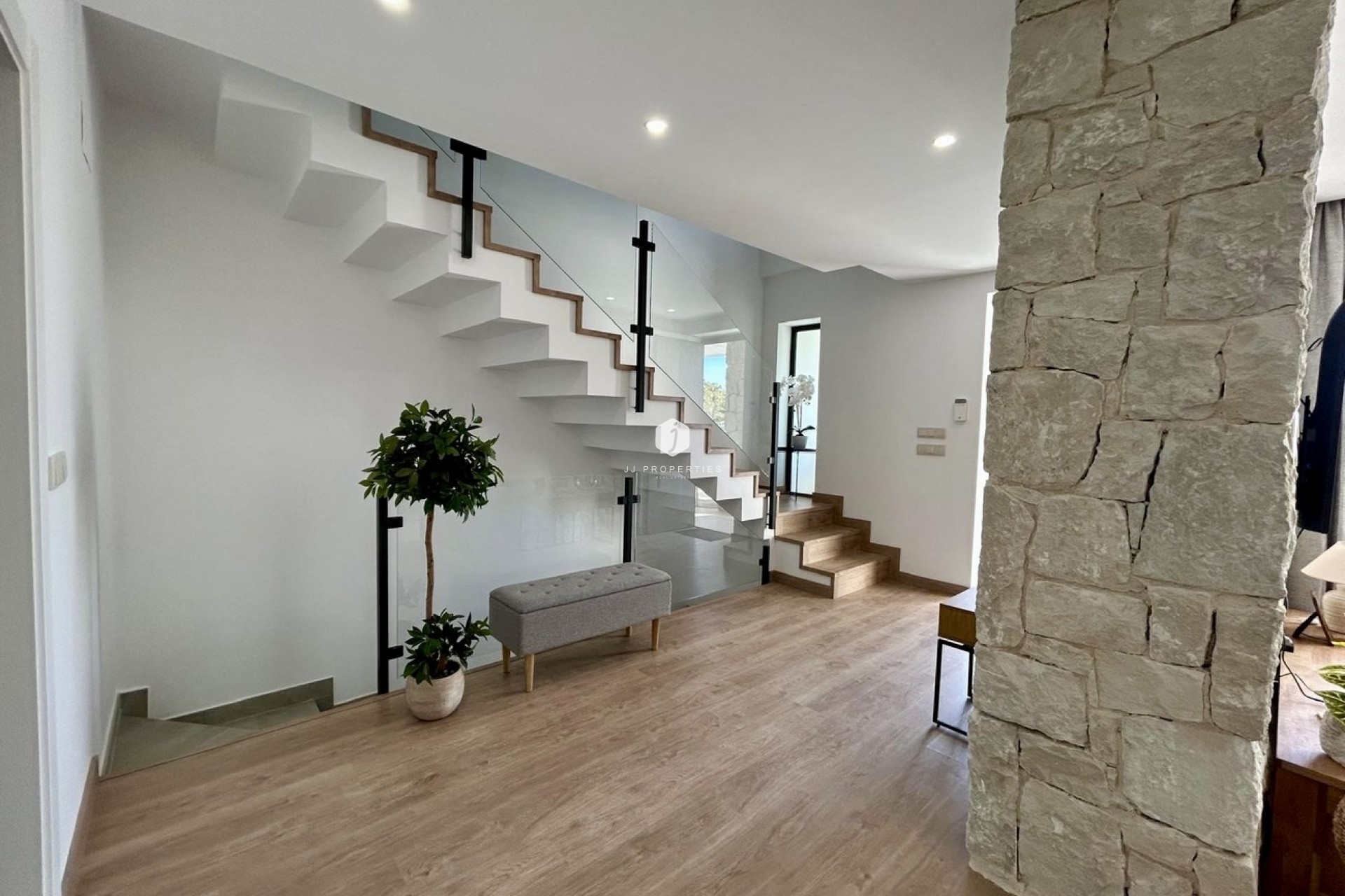 Aus zweiter Hand - Chalet -
Dolores - Costa Blanca