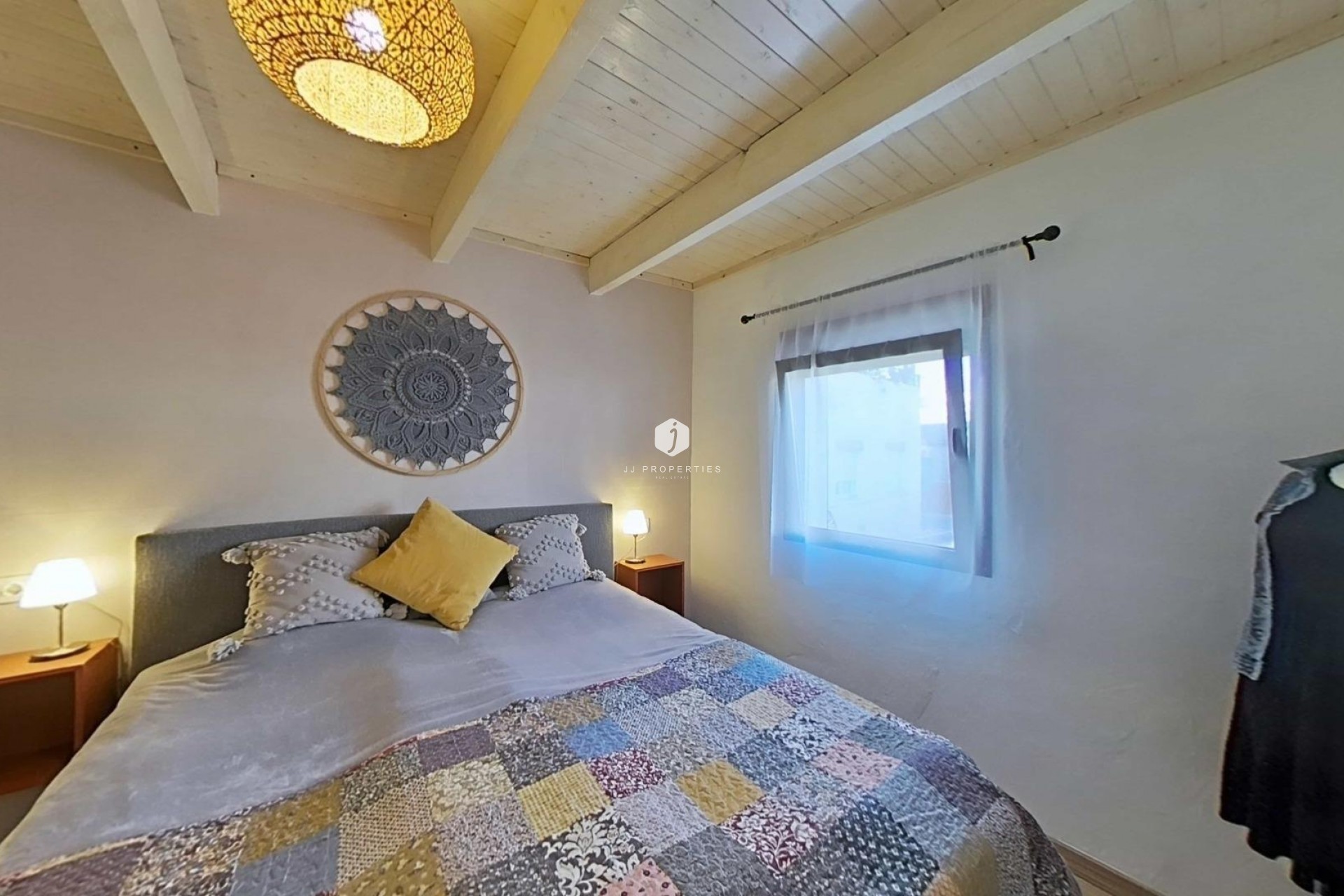 Aus zweiter Hand - Chalet -
Formentera del Segura - Centro