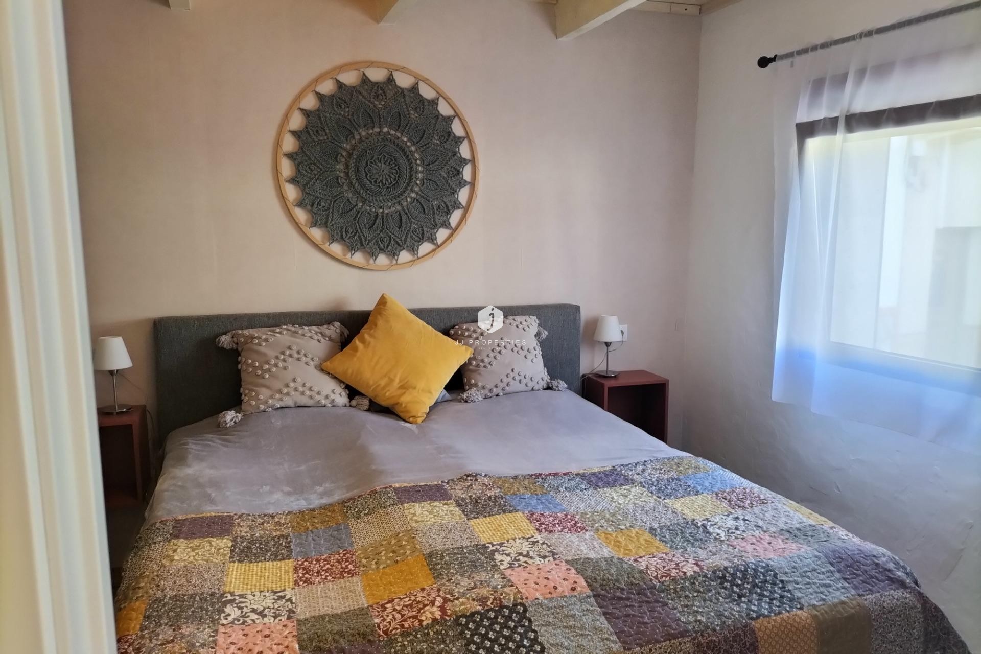 Aus zweiter Hand - Chalet -
Formentera del Segura - Centro