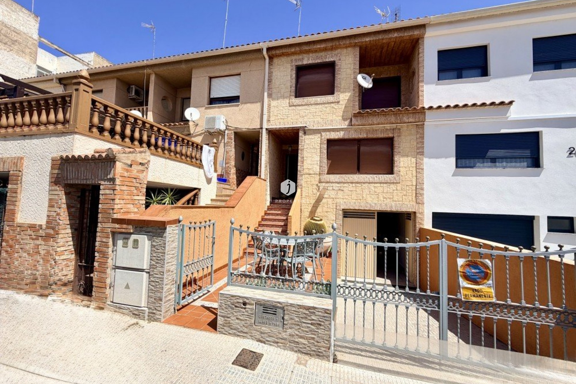 Aus zweiter Hand - Chalet -
Formentera del Segura - Costa Blanca
