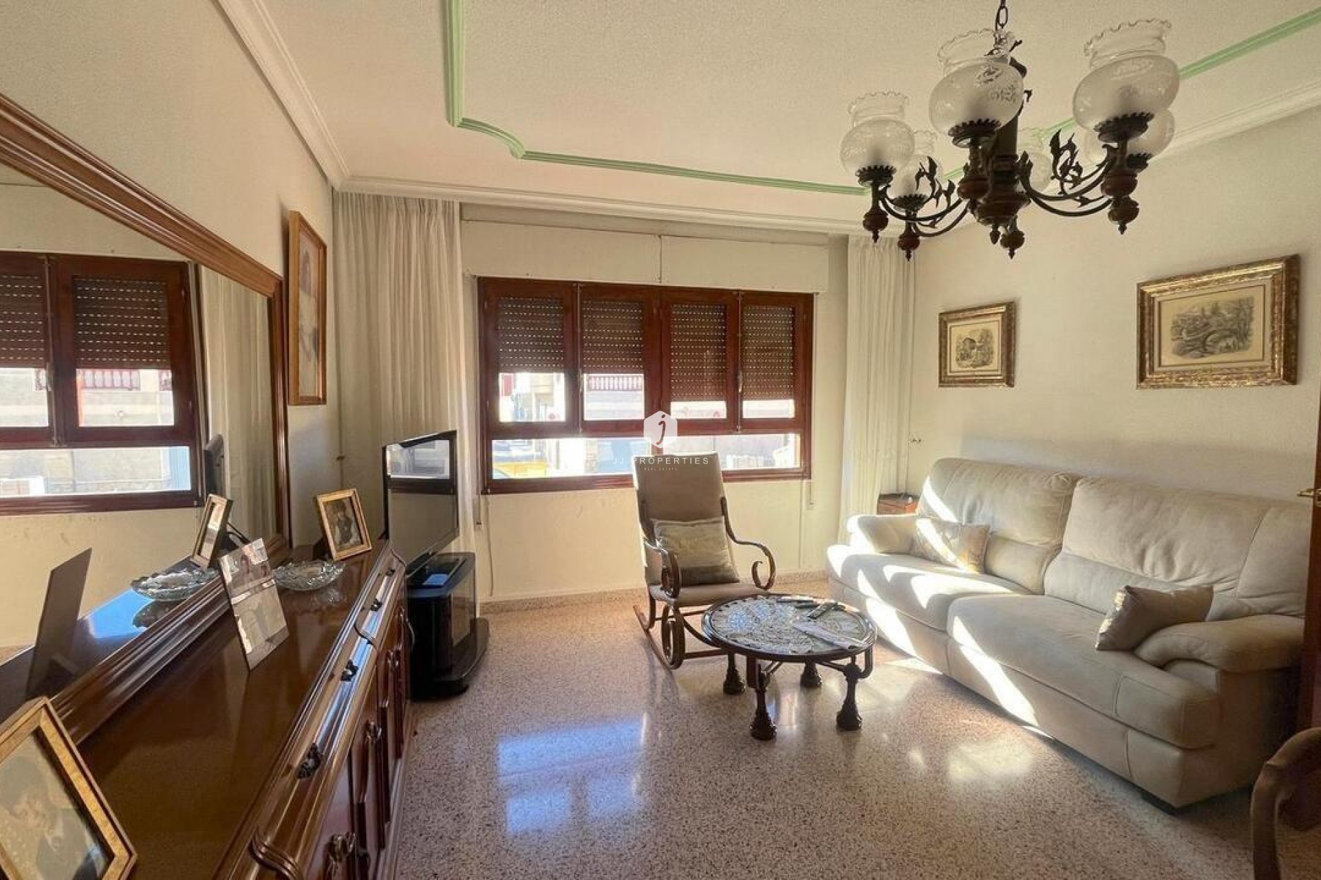 Aus zweiter Hand - Chalet -
Formentera del Segura - Pueblo 5