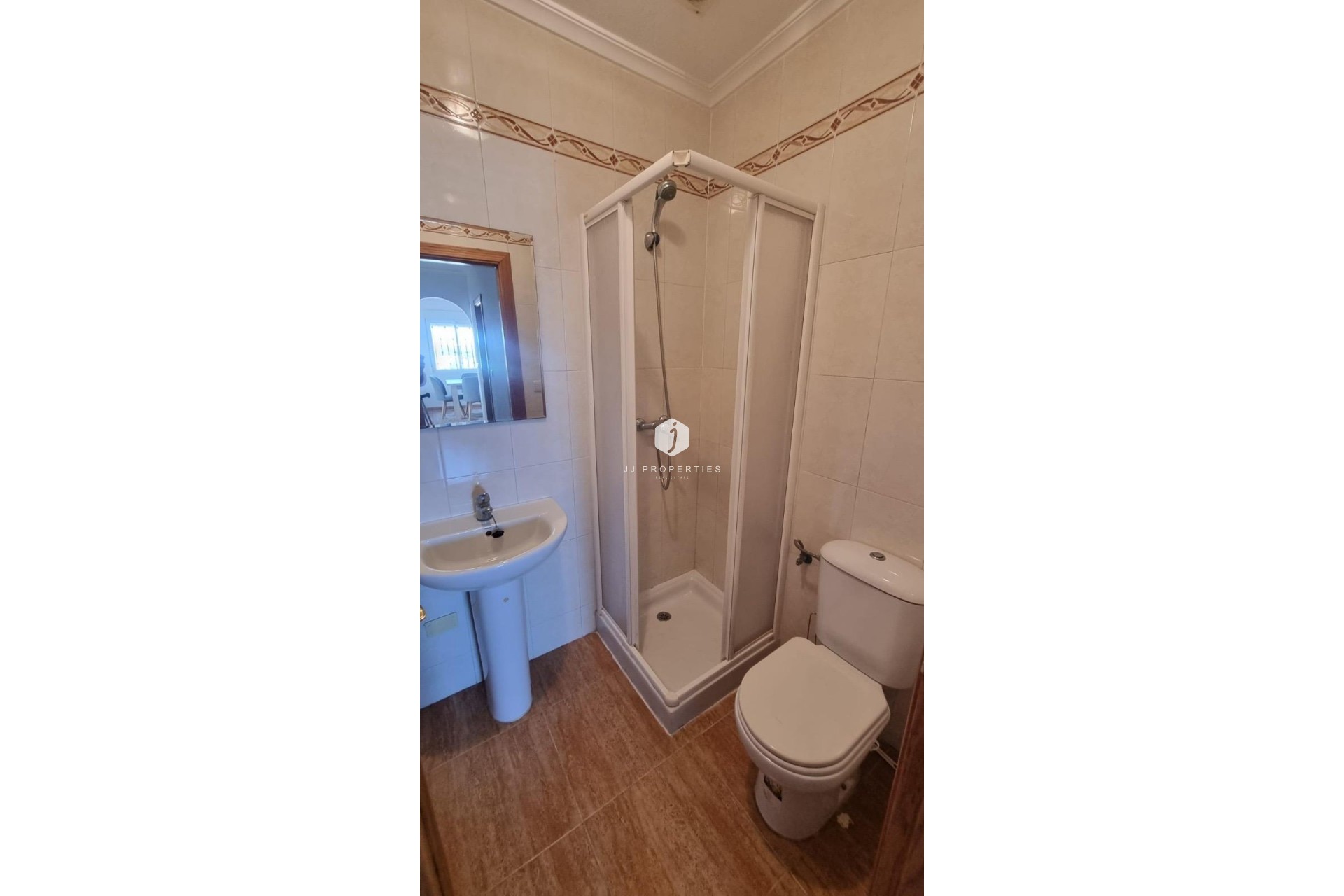 Aus zweiter Hand - Chalet -
Guardamar del Segura - Urbanizaciones