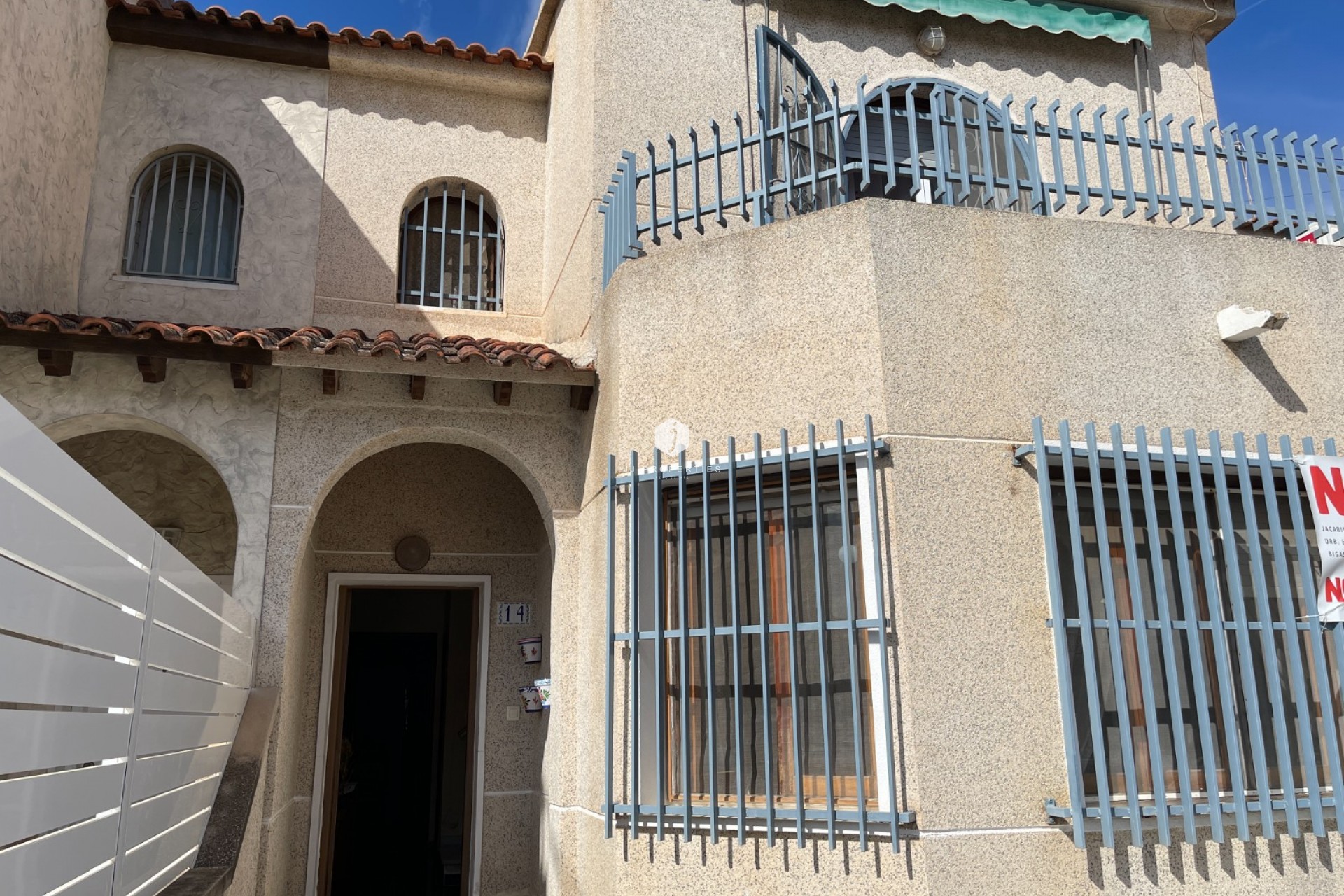 Aus zweiter Hand - Chalet -
Jacarilla - Inland