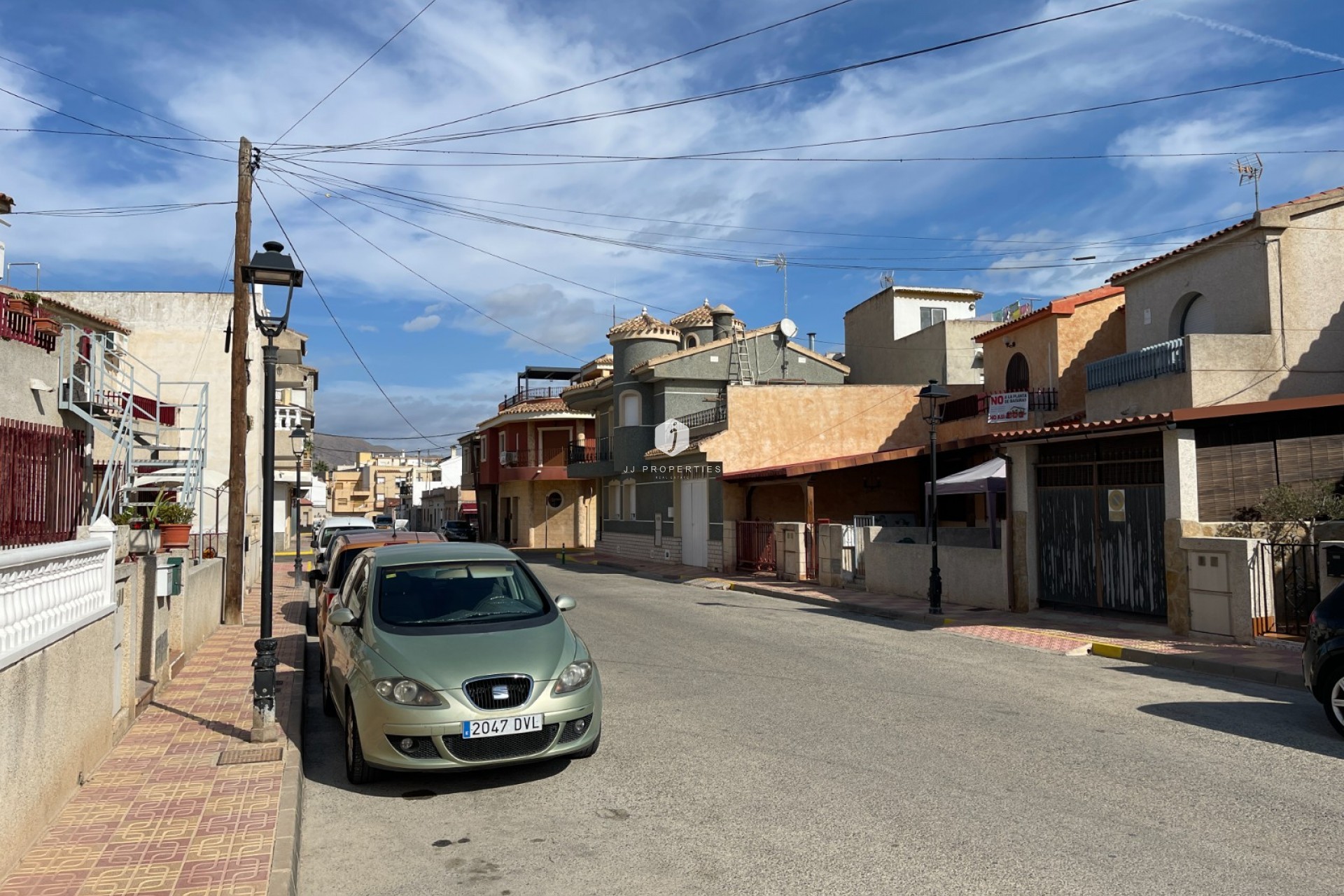 Aus zweiter Hand - Chalet -
Jacarilla - Inland