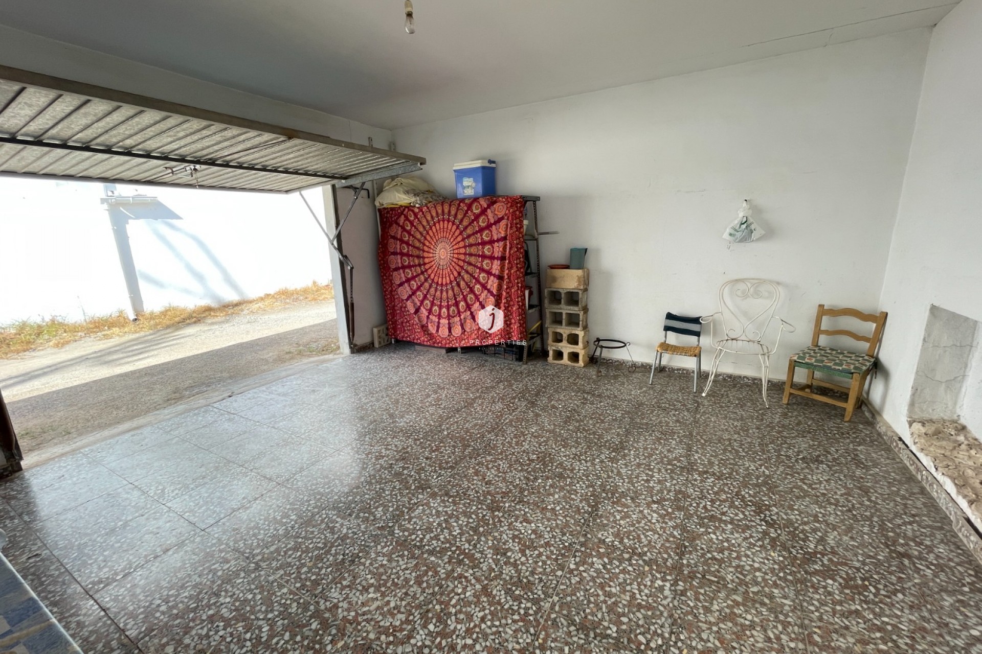 Aus zweiter Hand - Chalet -
Jacarilla - Inland