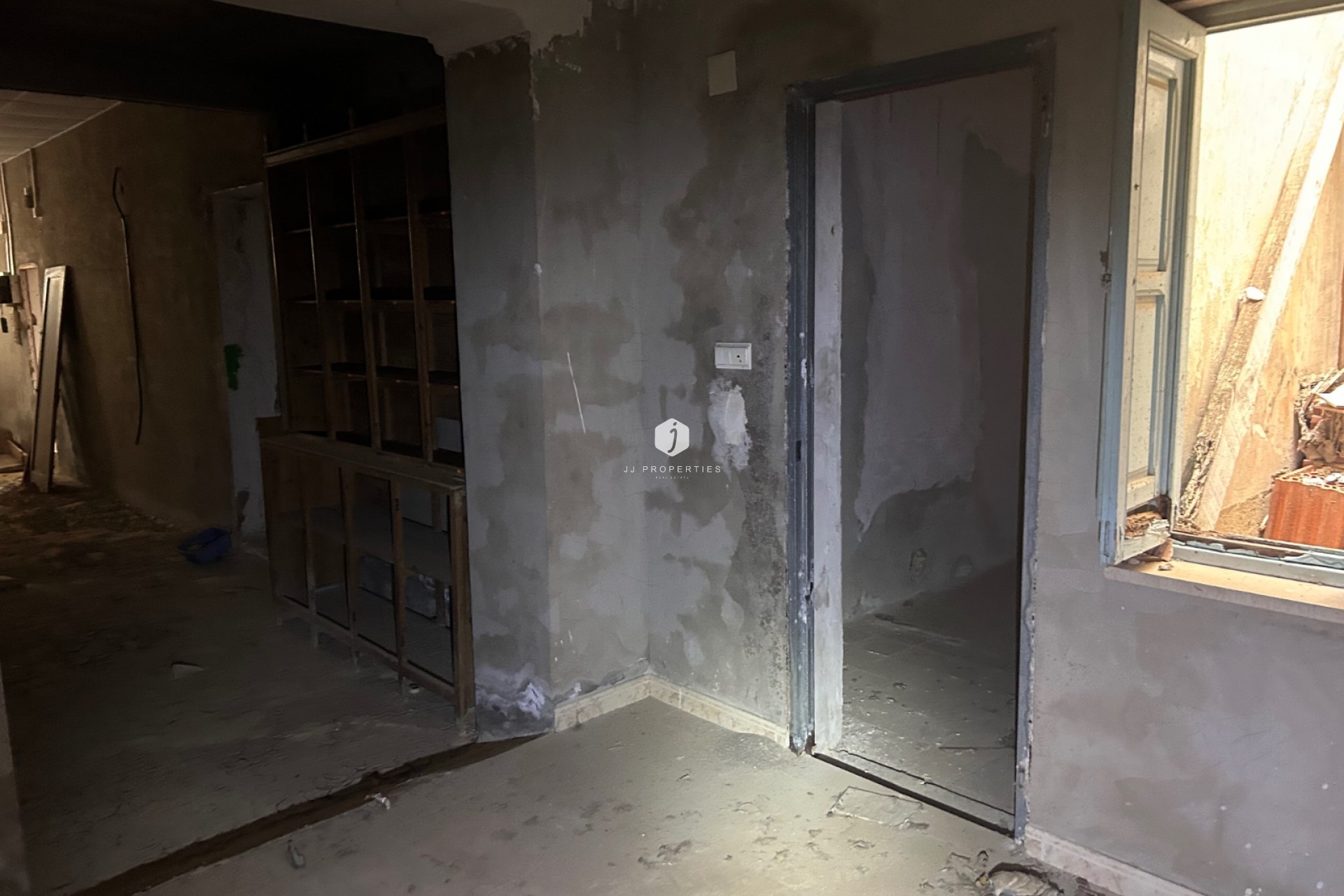 Aus zweiter Hand - Chalet -
Jacarilla - Inland