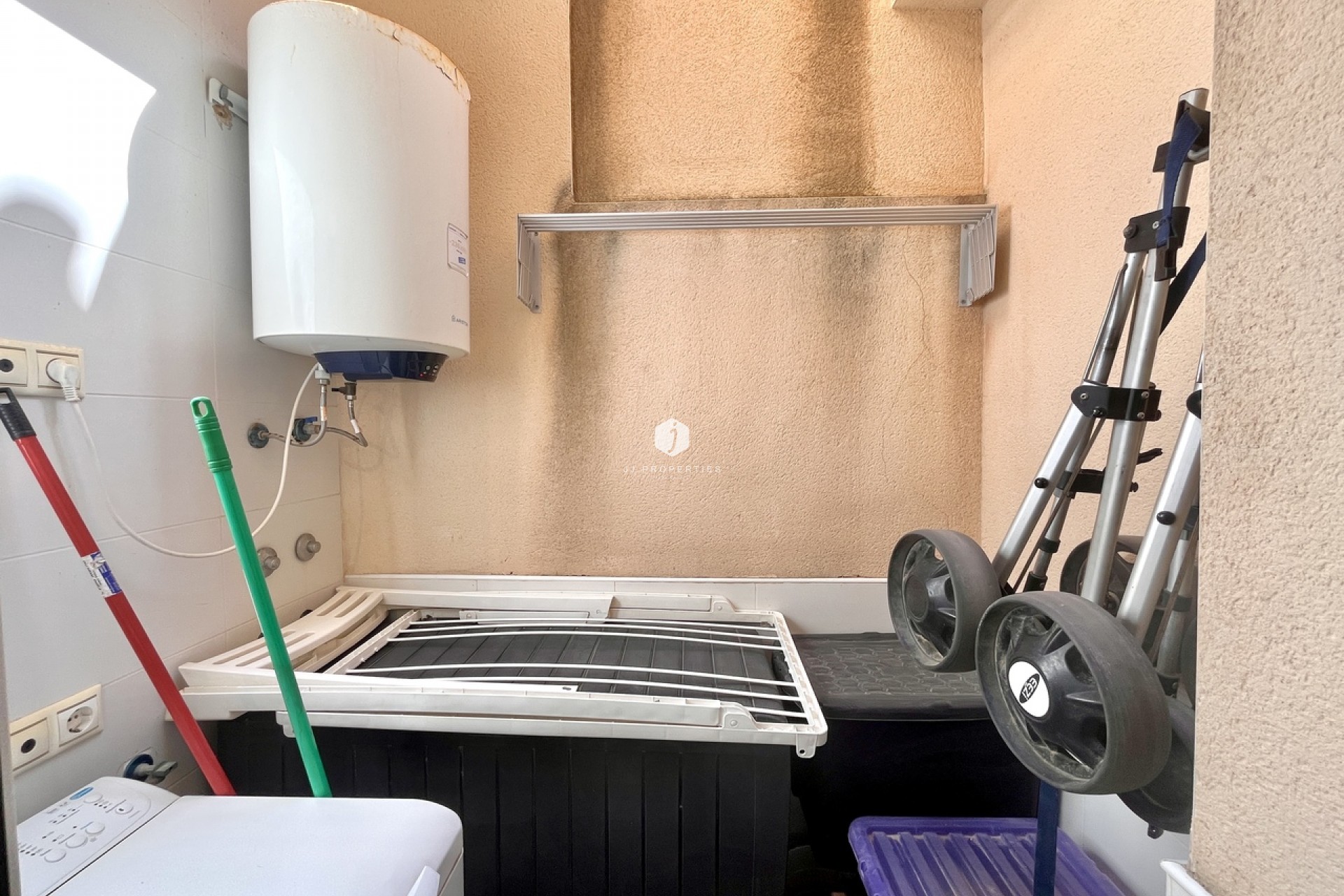 Aus zweiter Hand - Chalet -
La Mata - Costa Blanca