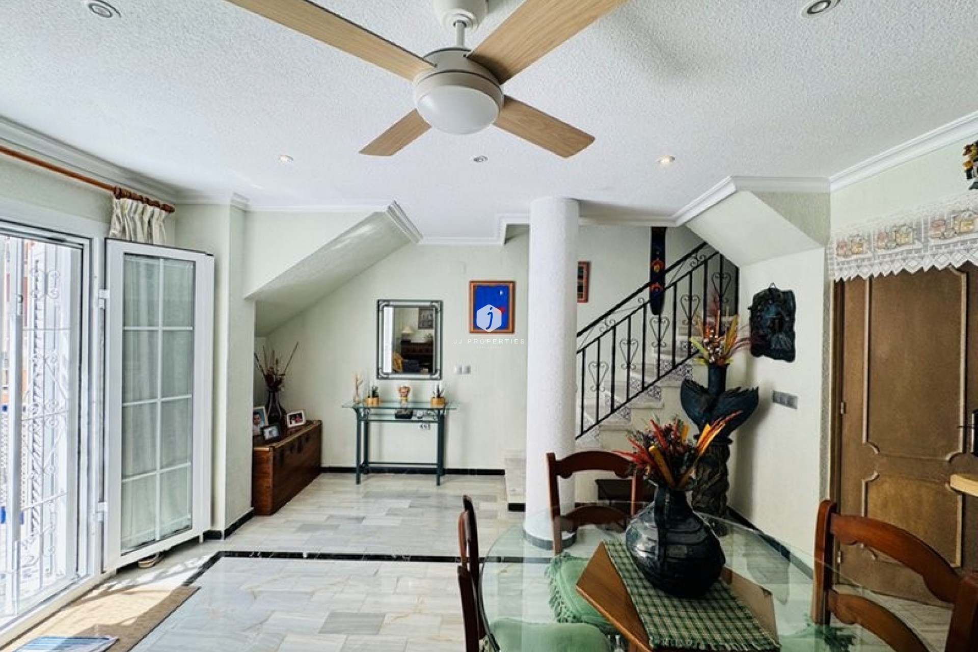 Aus zweiter Hand - Chalet -
La Mata - Costa Blanca