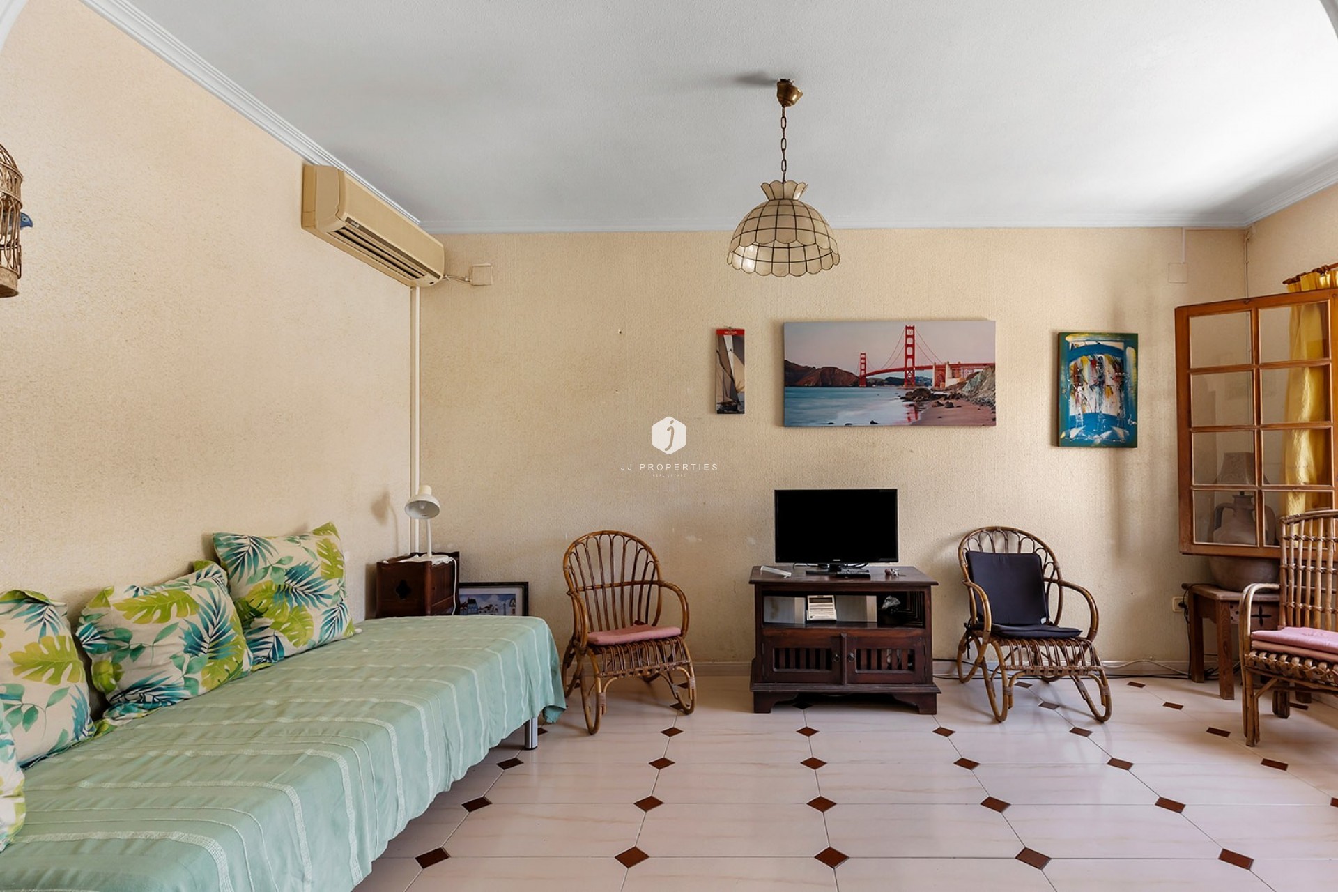 Aus zweiter Hand - Chalet -
La Mata - Costa Blanca
