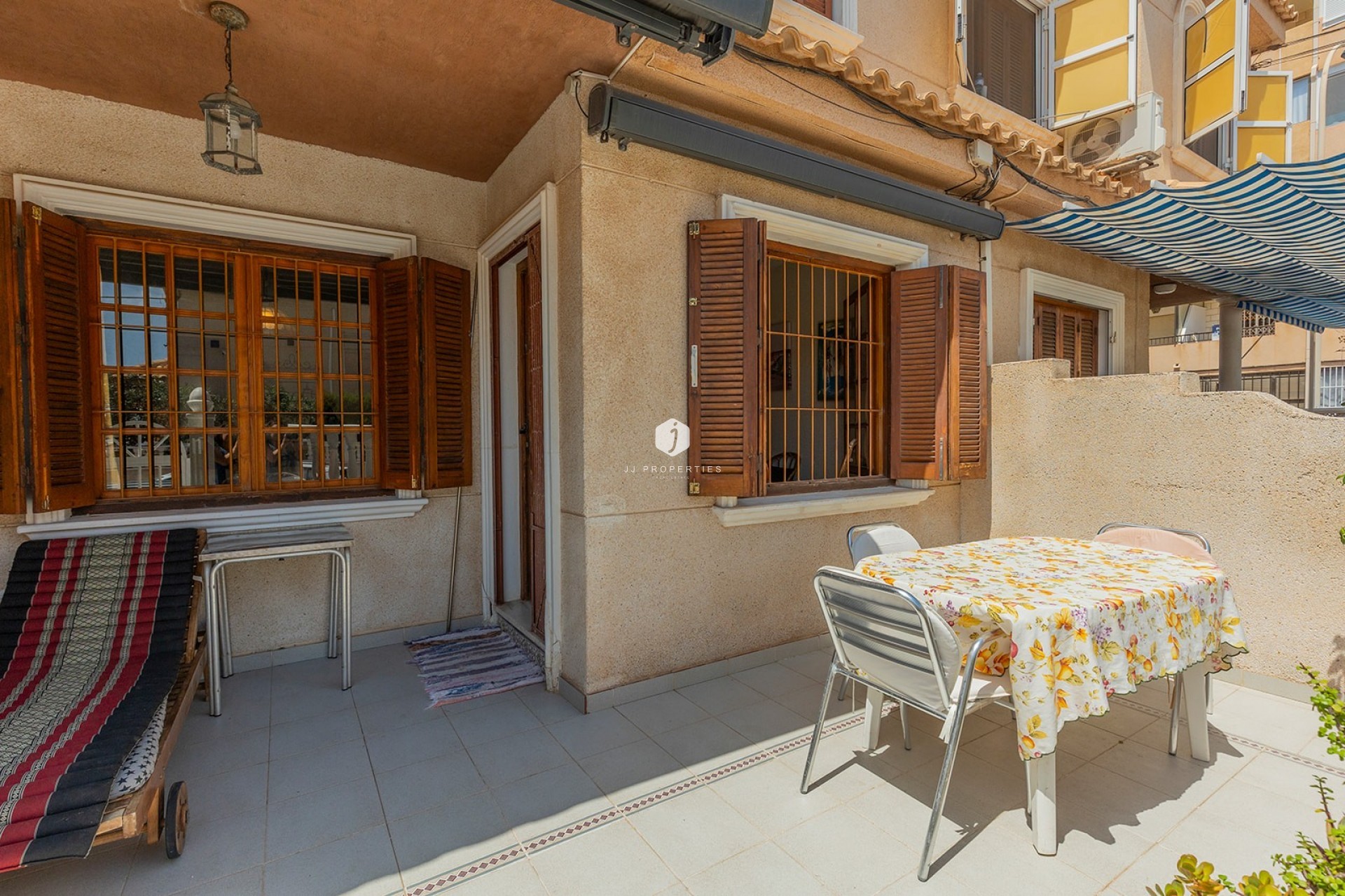 Aus zweiter Hand - Chalet -
La Mata - Costa Blanca