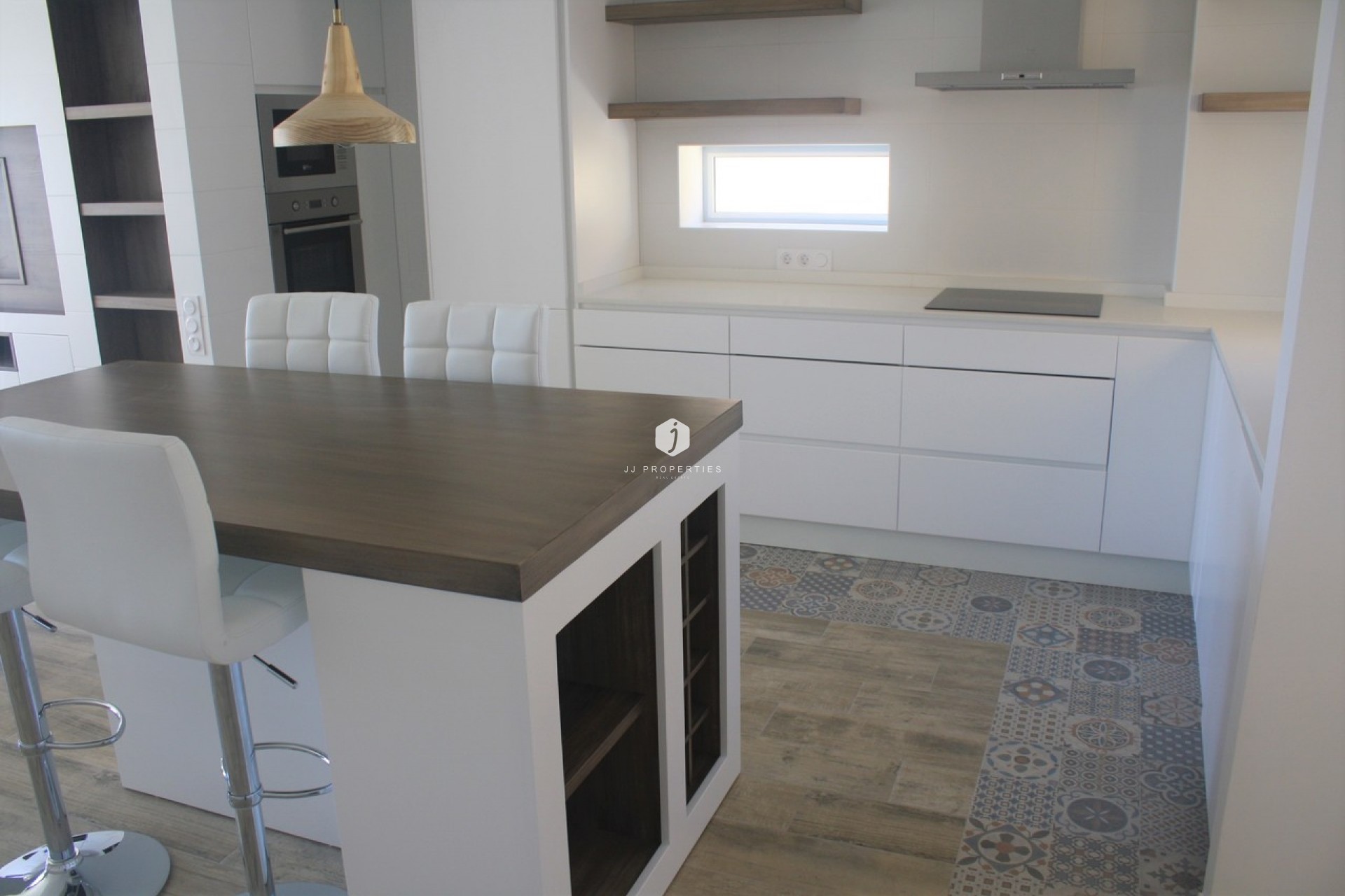 Aus zweiter Hand - Chalet -
Los Altos - Costa Blanca